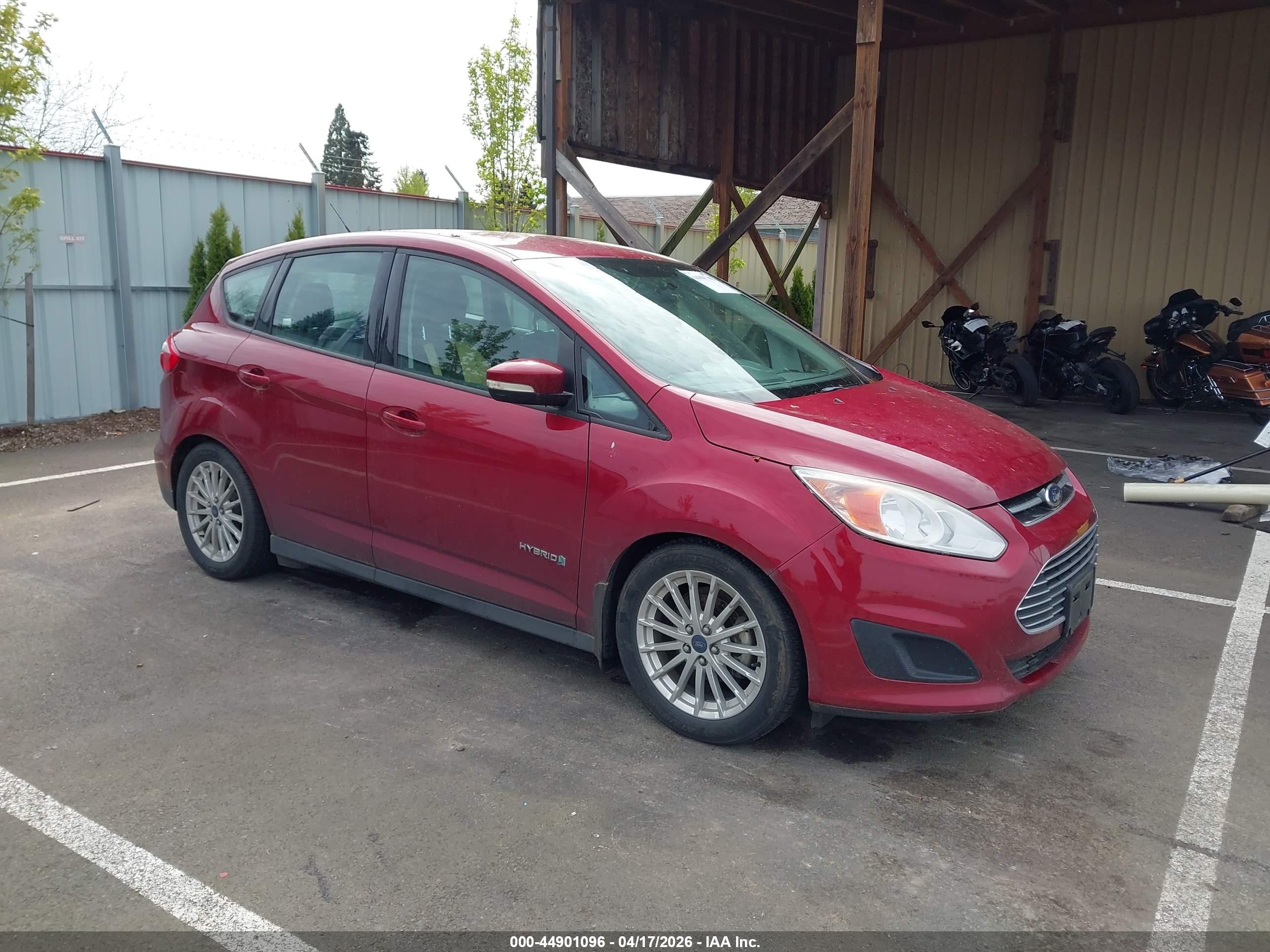 2014 Ford C-max Hybrid Se Красный vin: 1FADP5AU9EL501721