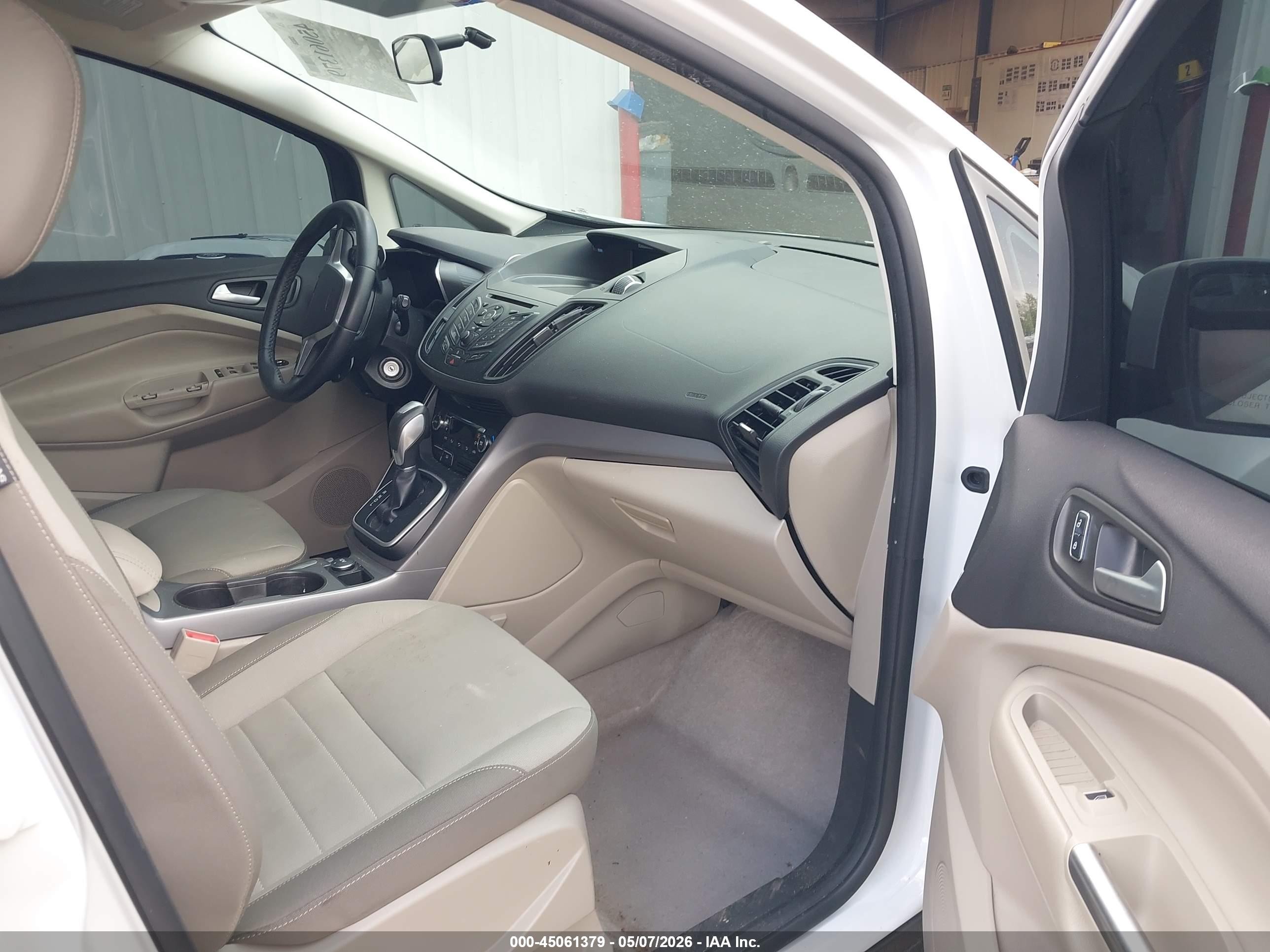2015 Ford C-max Hybrid Se White vin: 1FADP5AU9FL123191