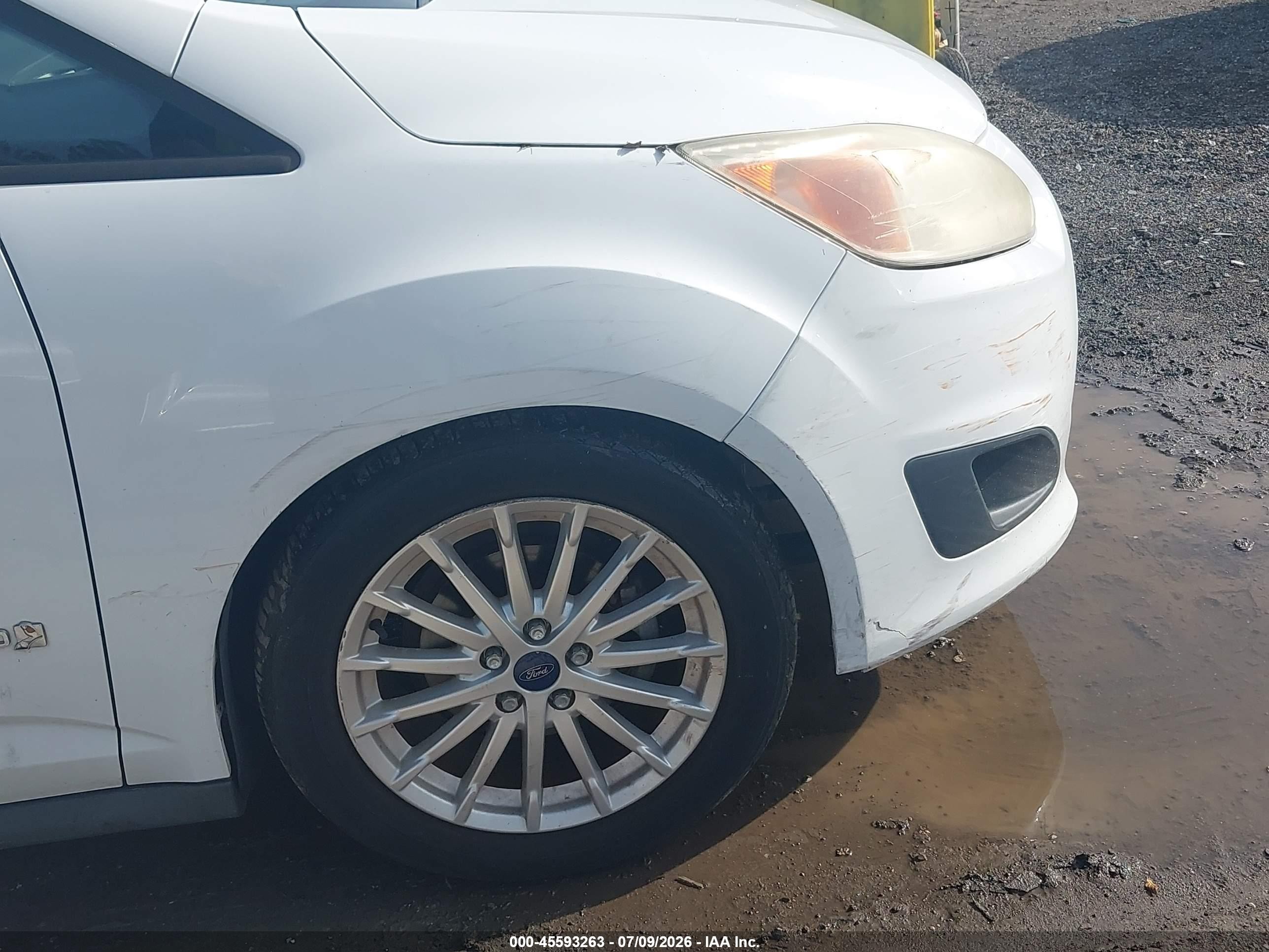 2014 Ford C-max Hybrid Se White vin: 1FADP5AUXEL515868
