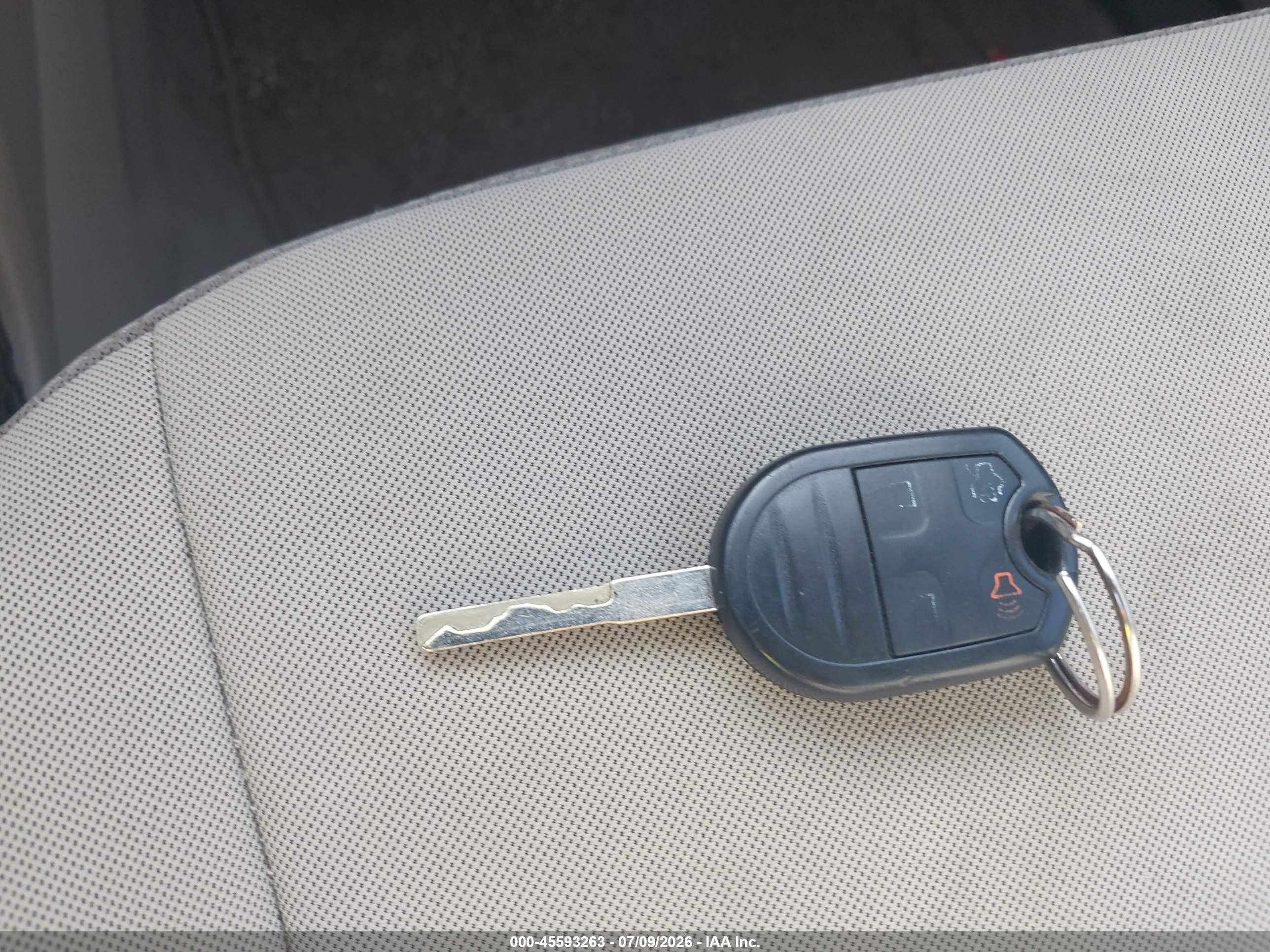 2014 Ford C-max Hybrid Se White vin: 1FADP5AUXEL515868