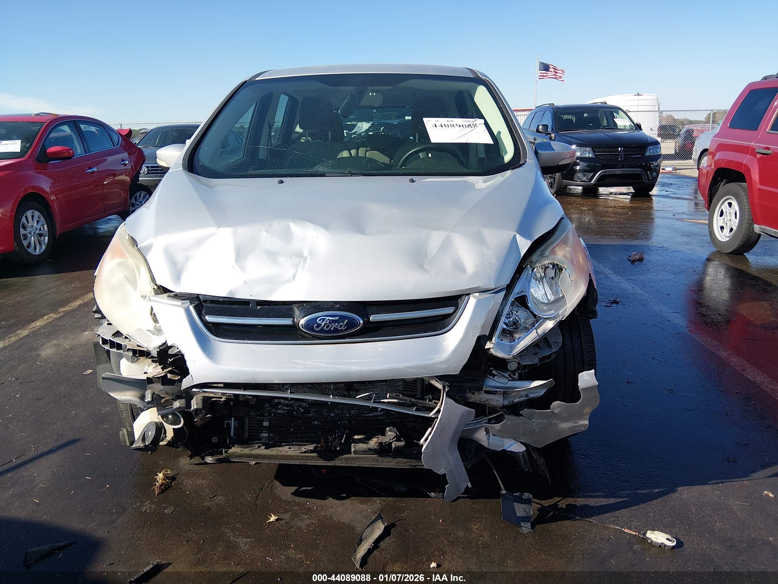 2014 Ford C-max Hybrid Se Silver vin: 1FADP5AUXEL518107
