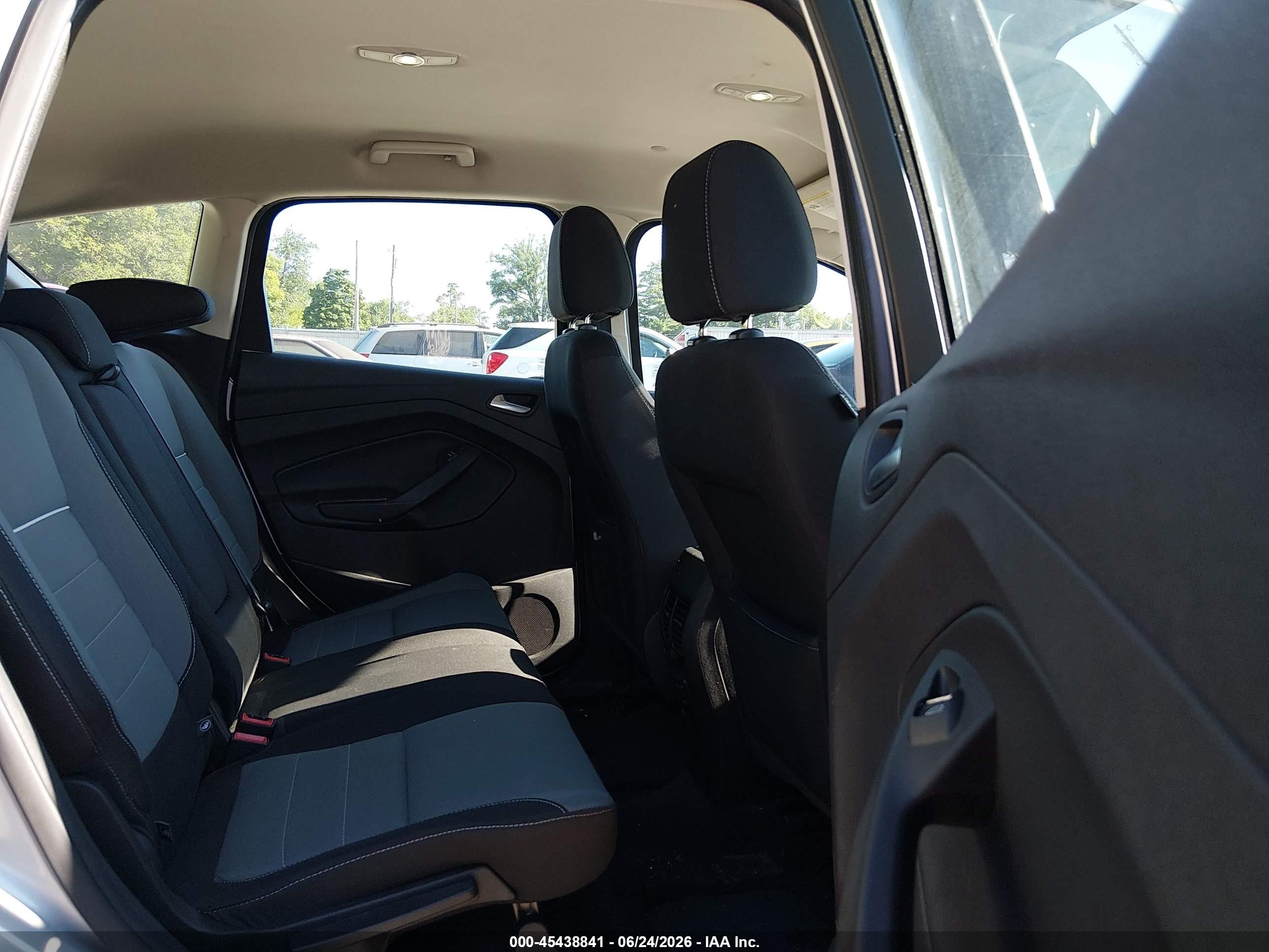 2015 Ford C-max Hybrid Se Silver vin: 1FADP5AUXFL107498