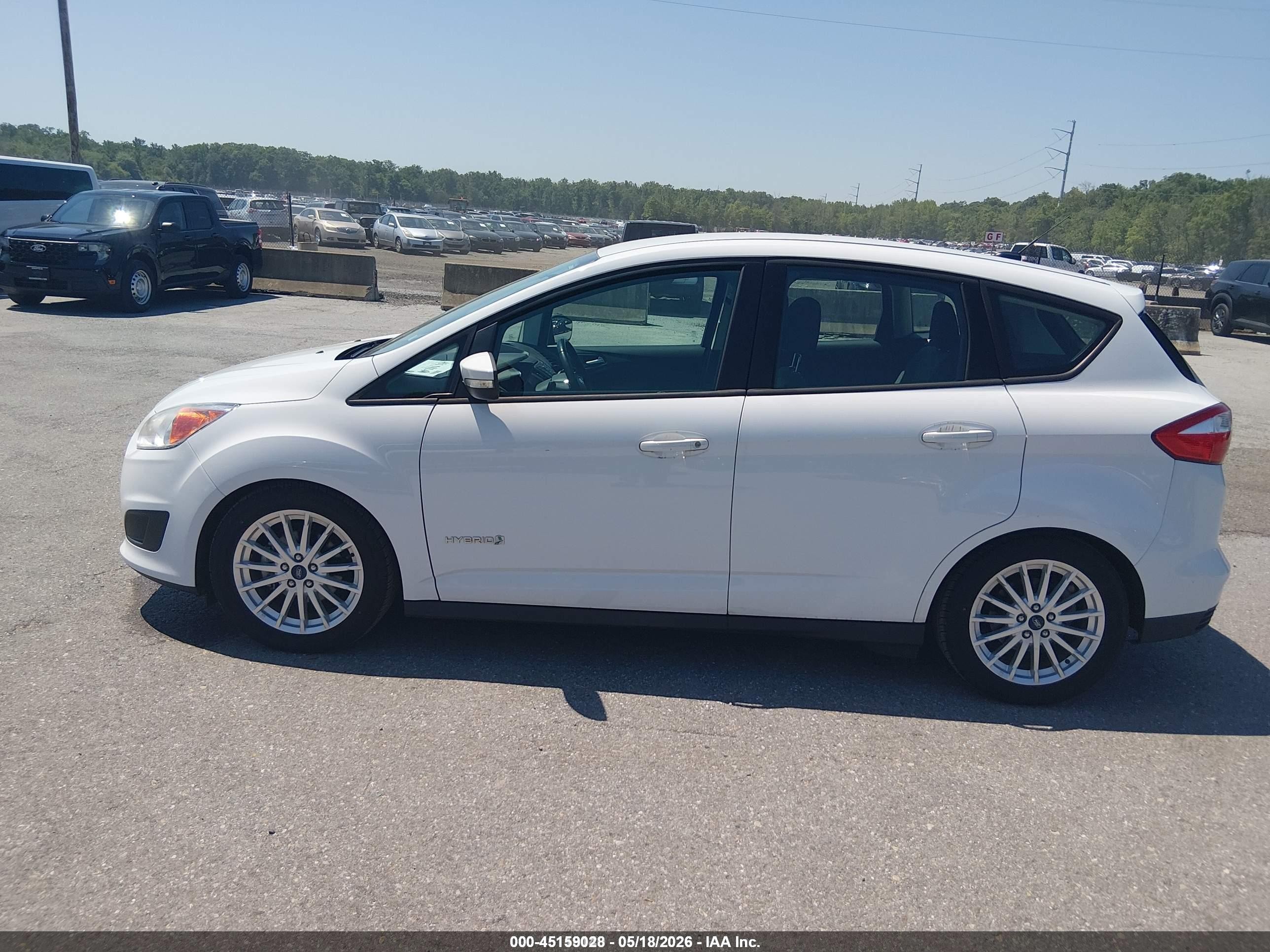 2016 Ford C-max Hybrid Se White vin: 1FADP5AUXGL116249