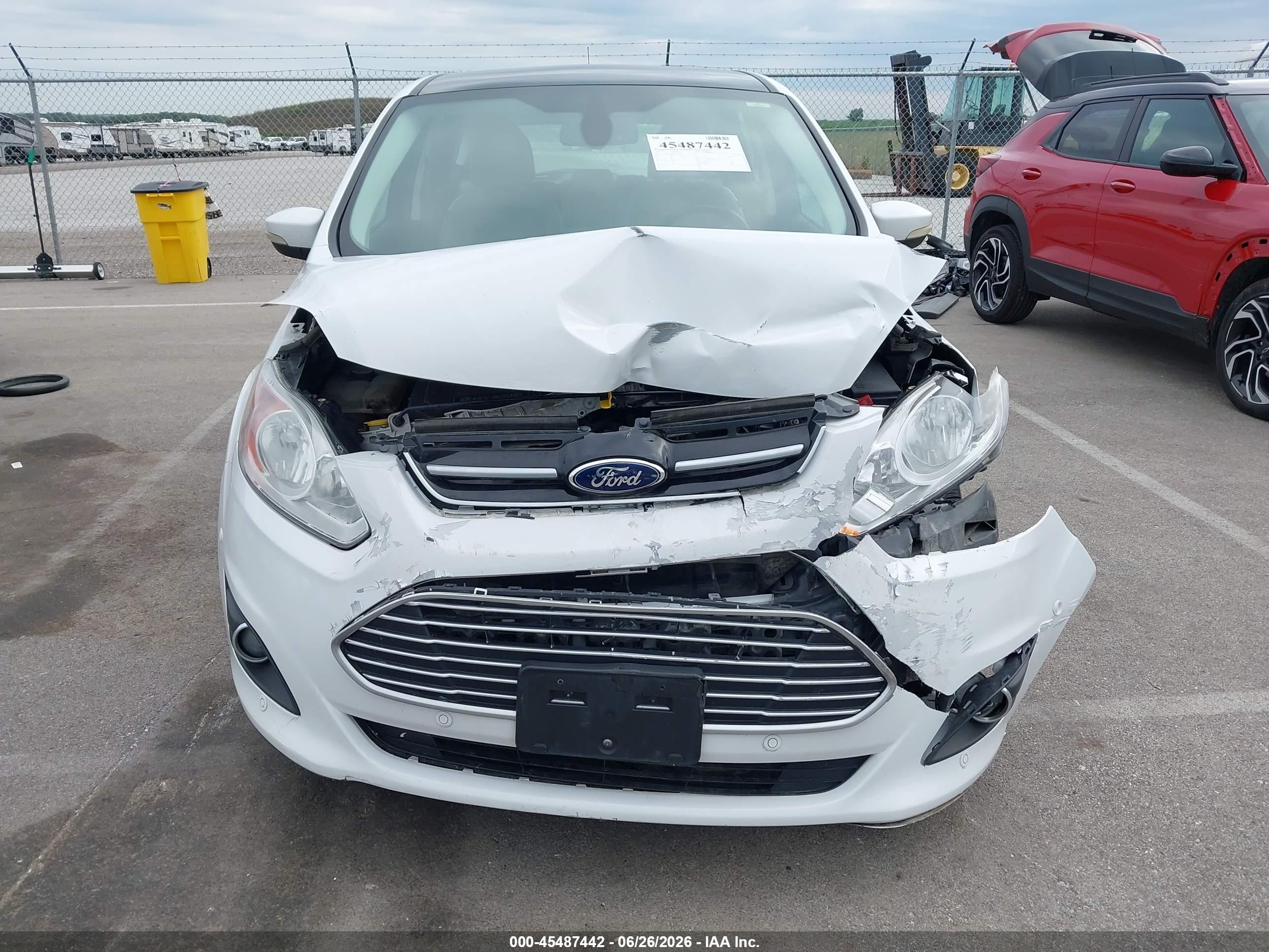 2013 Ford C-max Hybrid Sel Белый vin: 1FADP5BU2DL509656