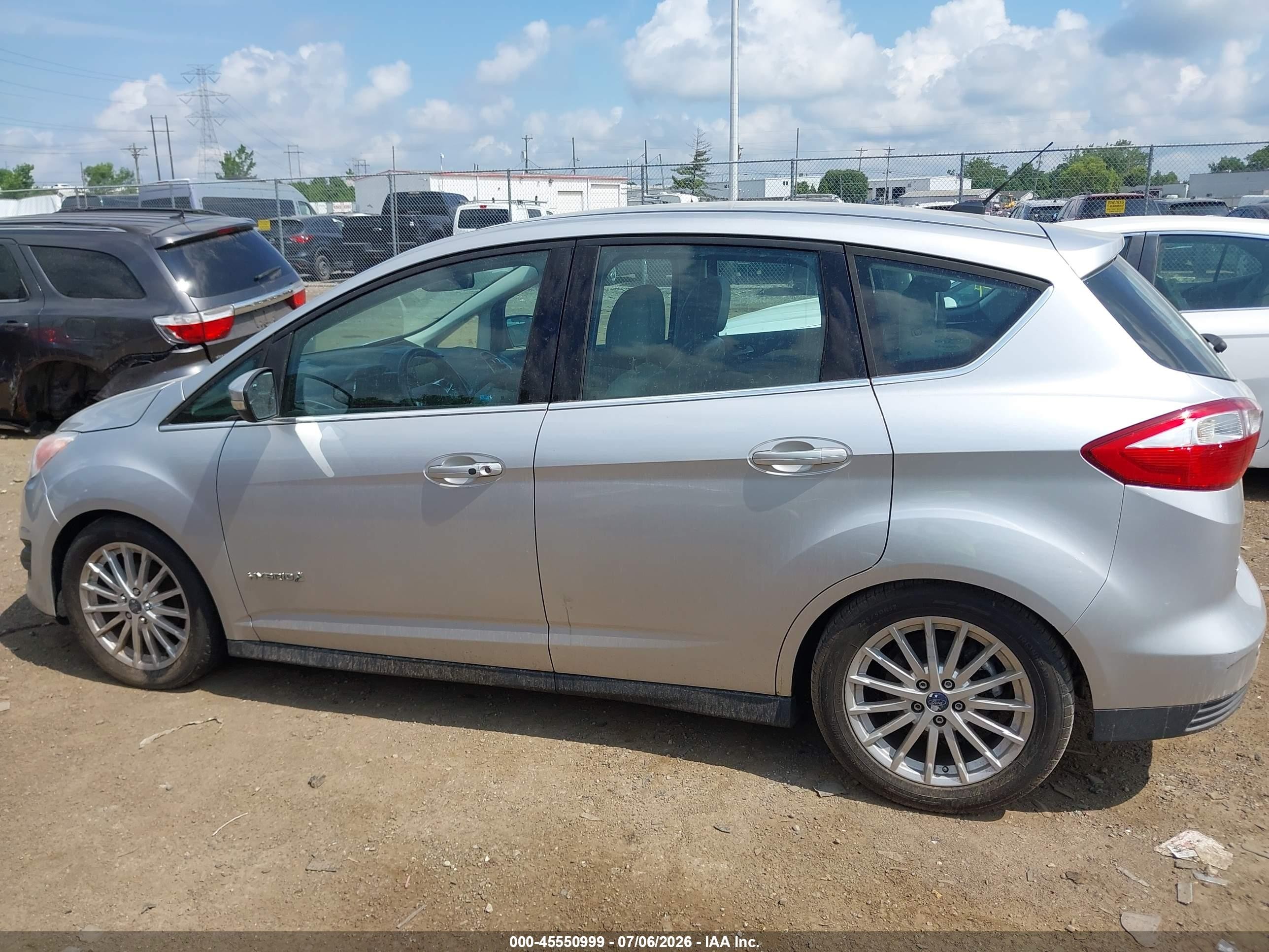 2013 Ford C-max Hybrid Sel Серебряный vin: 1FADP5BU2DL535805