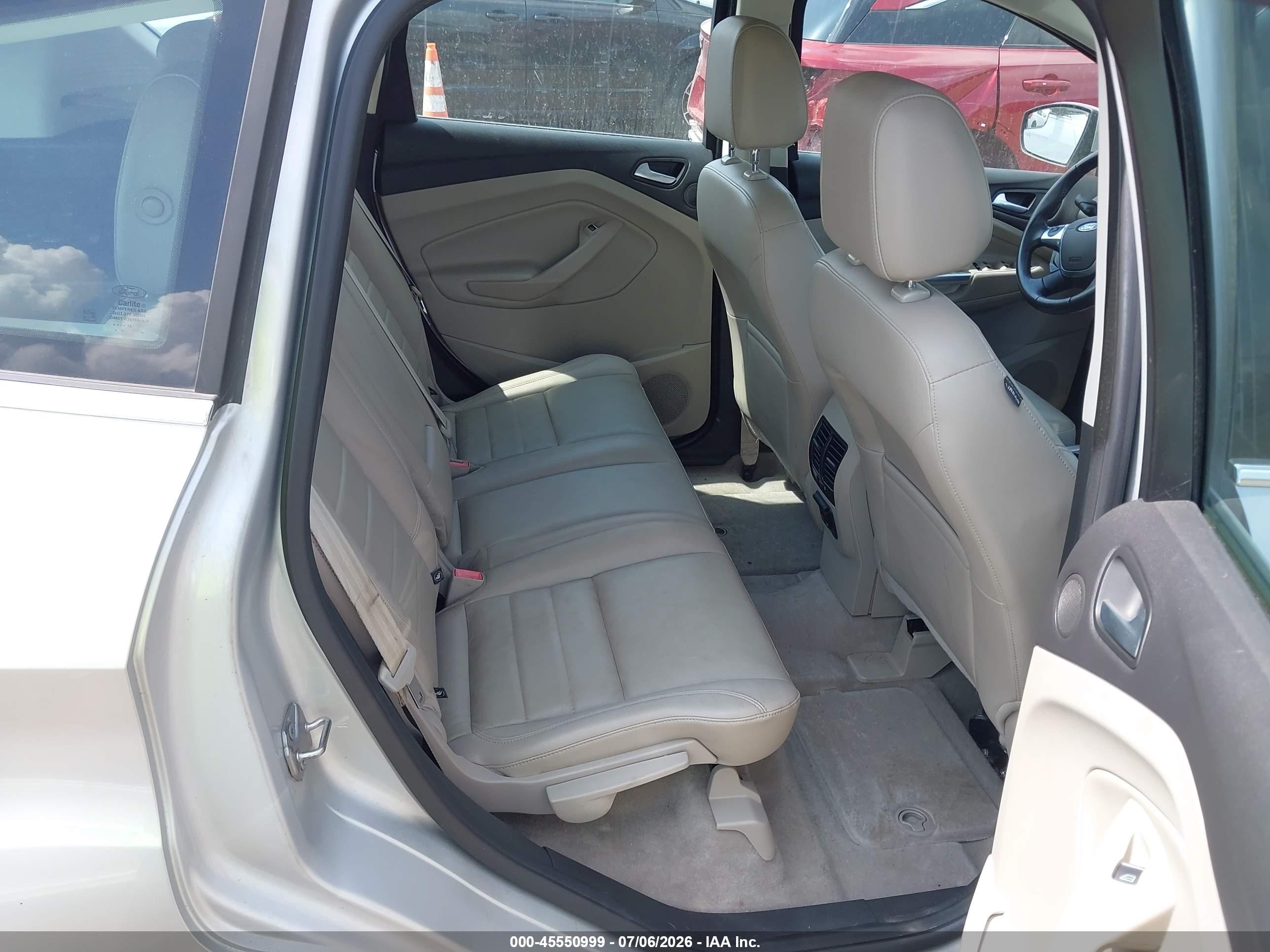 2013 Ford C-max Hybrid Sel Серебряный vin: 1FADP5BU2DL535805