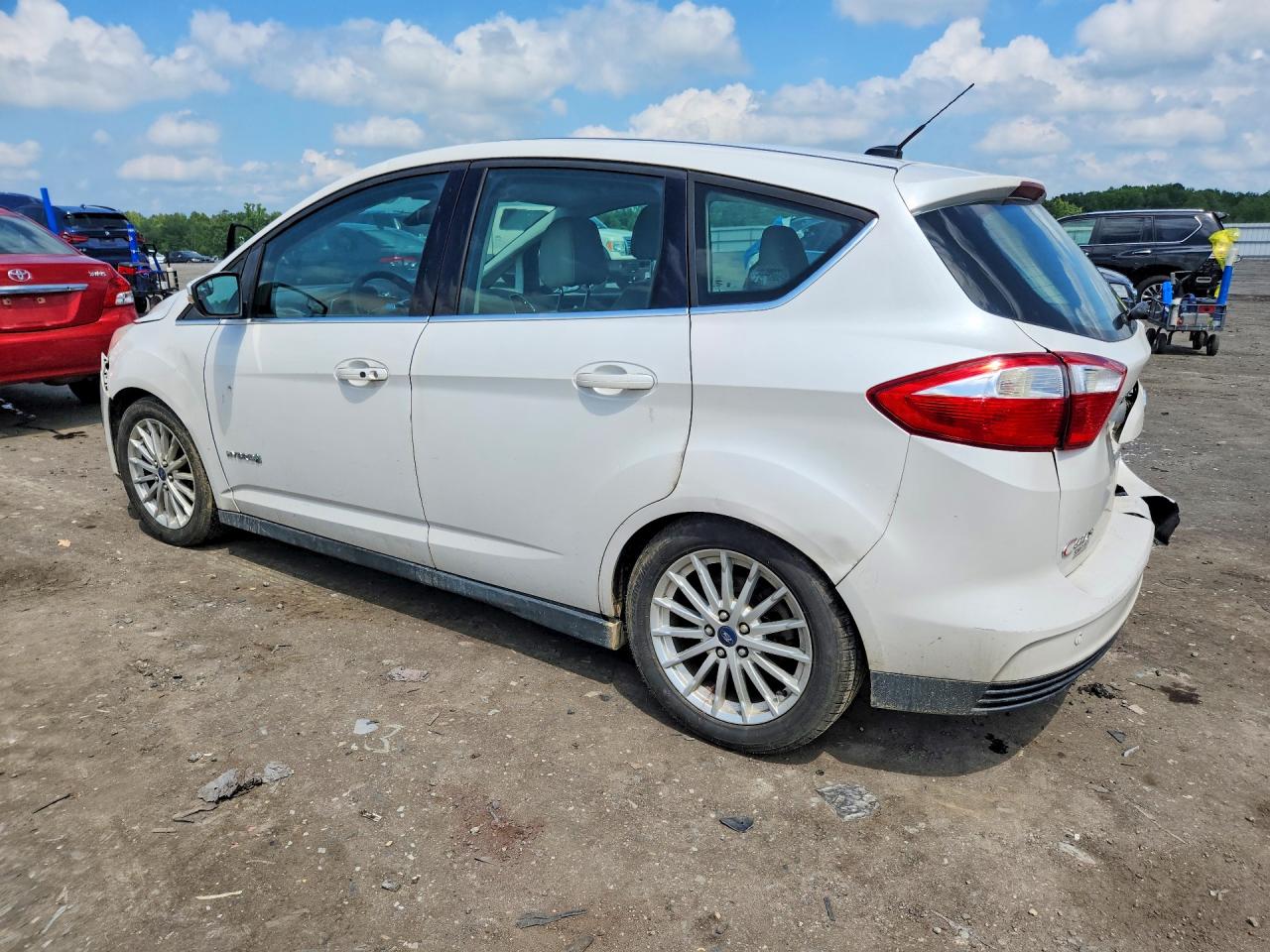 2013 Ford C-max White vin: 1FADP5BU4DL546370