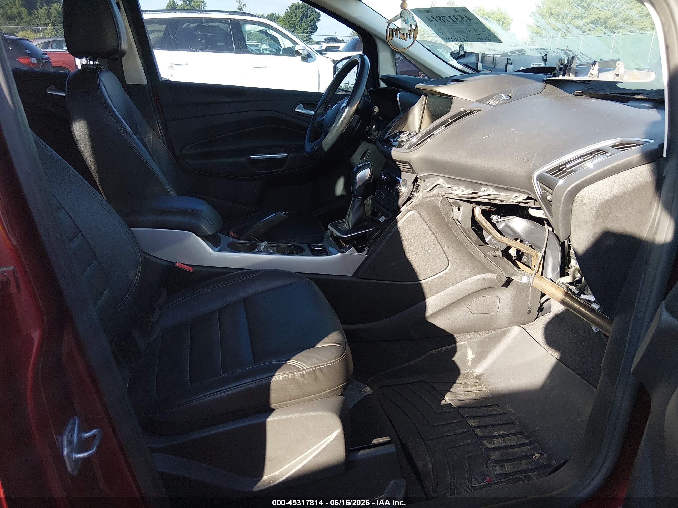 2013 Ford C-max Sel Red vin: 1FADP5BU5DL545597