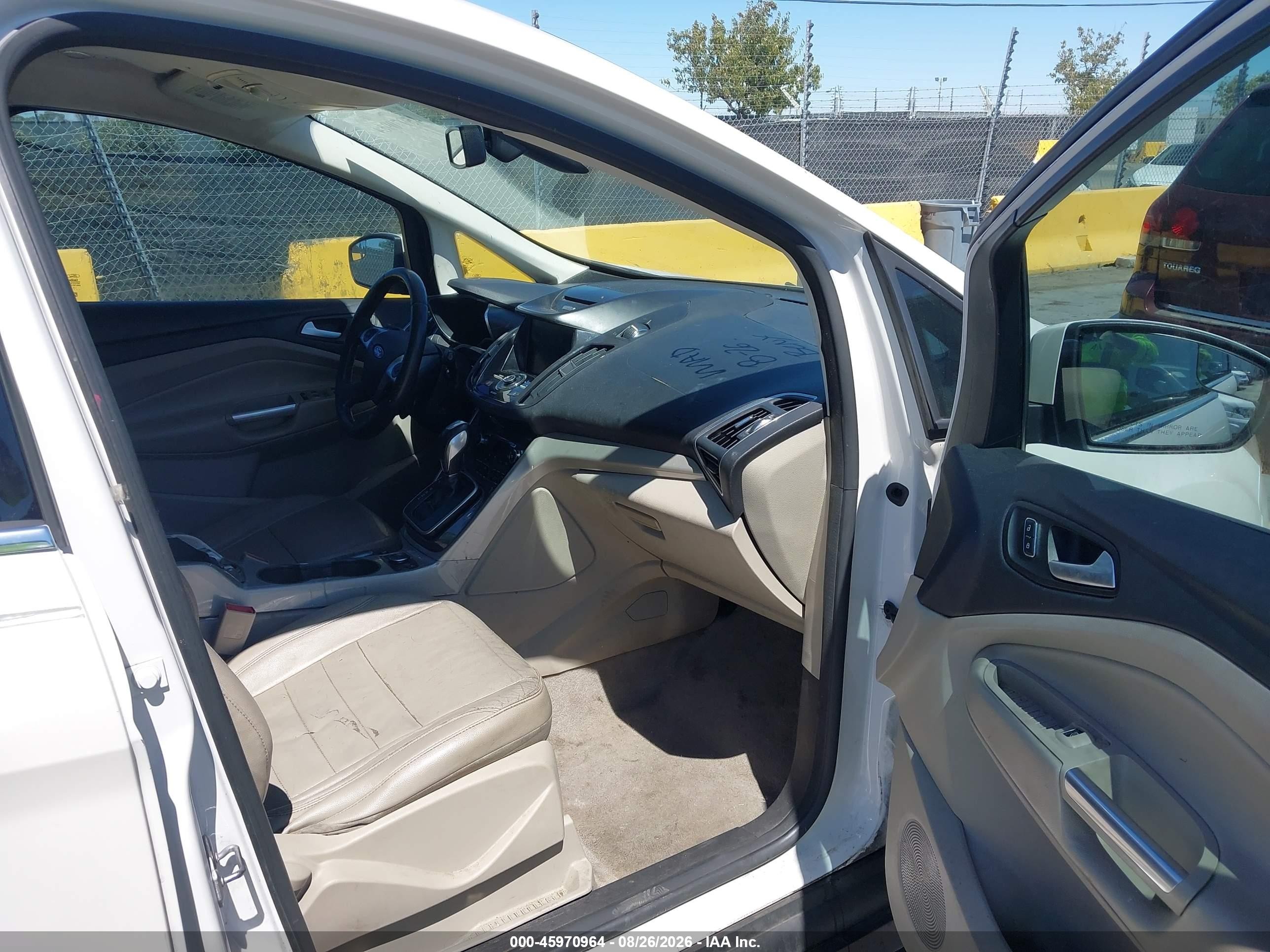 2013 Ford C-max Hybrid Sel Белый vin: 1FADP5BU5DL549438