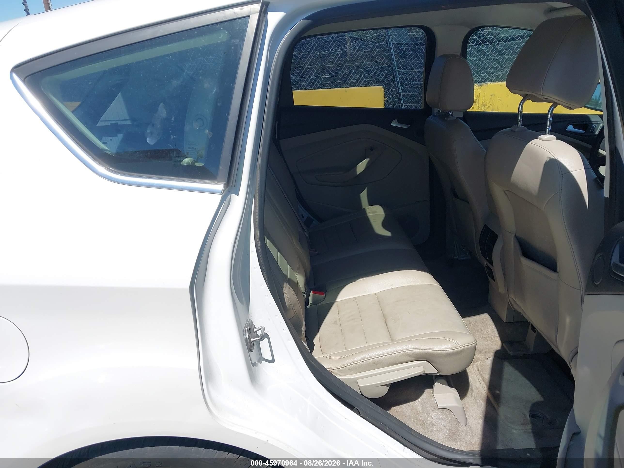 2013 Ford C-max Hybrid Sel Белый vin: 1FADP5BU5DL549438