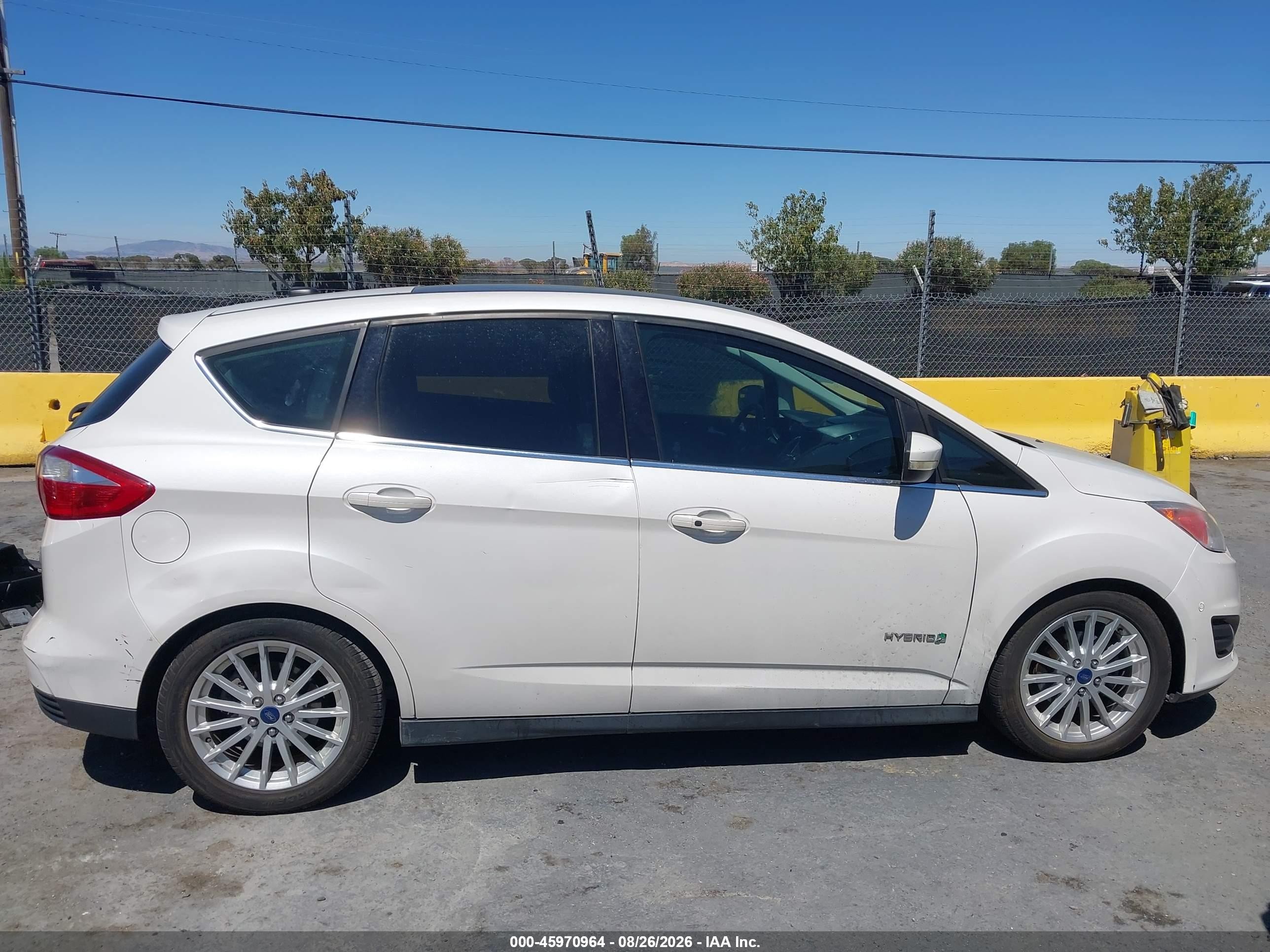 2013 Ford C-max Hybrid Sel Белый vin: 1FADP5BU5DL549438
