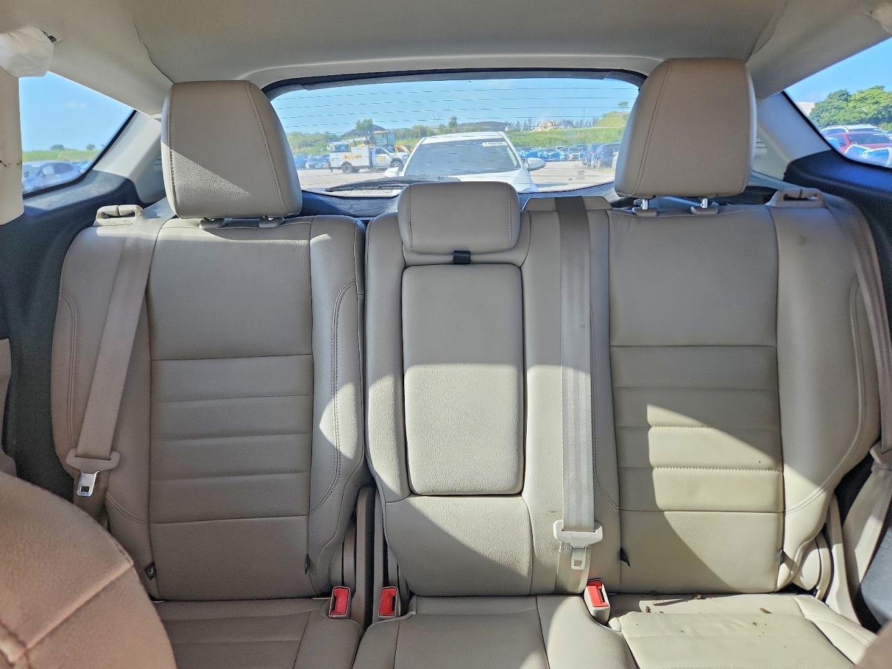 2015 Ford C-max Sel Beige vin: 1FADP5BU5FL107780