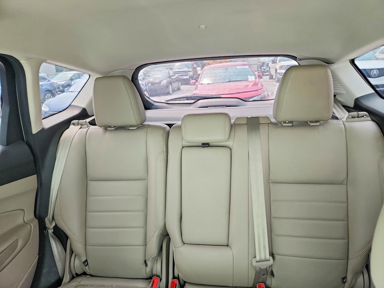 2013 Ford C-max Sel White vin: 1FADP5BU8DL500167