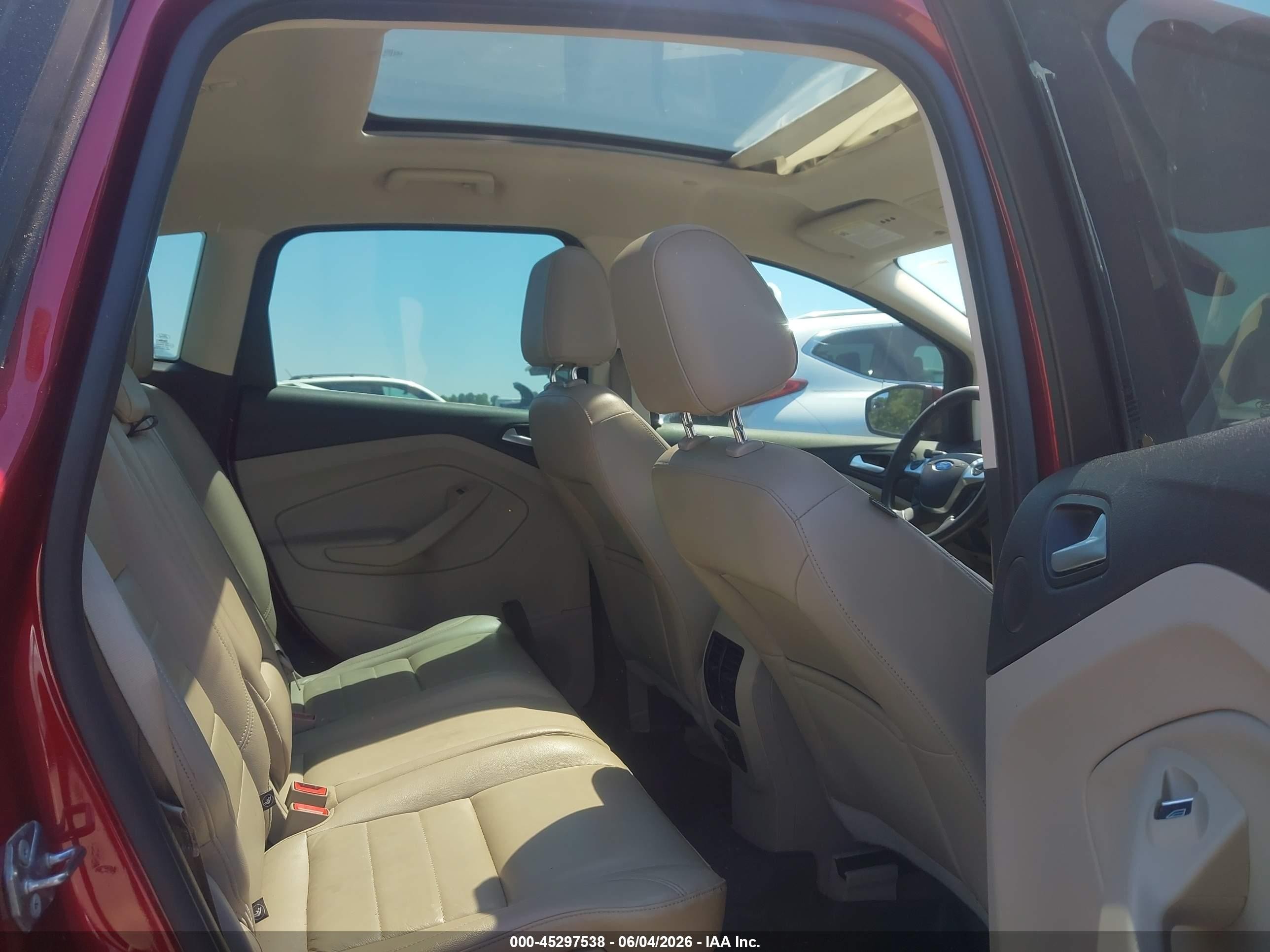 2016 Ford C-max Hybrid Sel Red vin: 1FADP5BU9GL107069