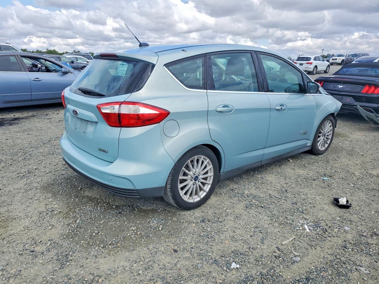 2014 Ford C-max Turquoise vin: 1FADP5CU2EL511178