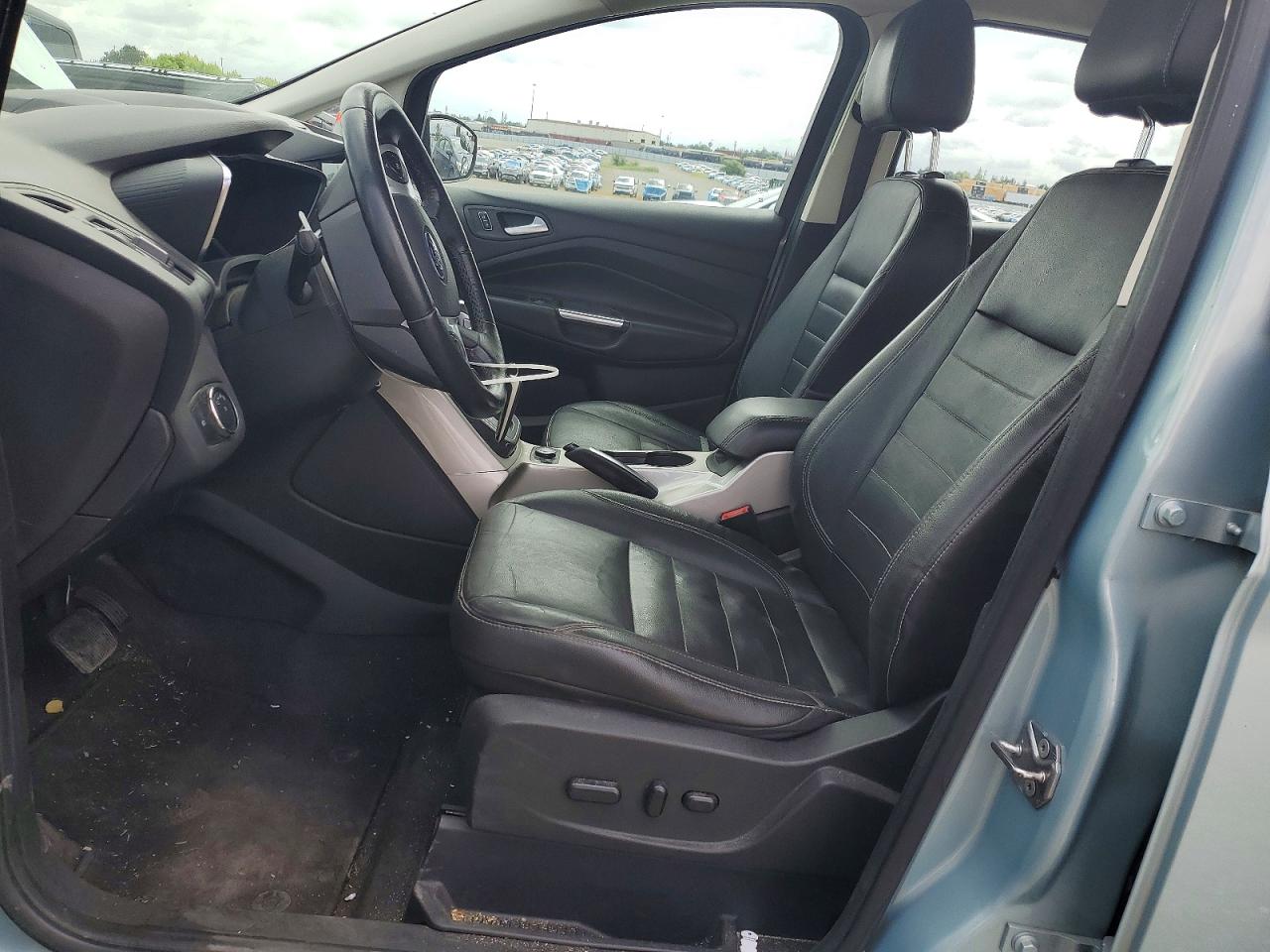 2014 Ford C-max Turquoise vin: 1FADP5CU2EL511178