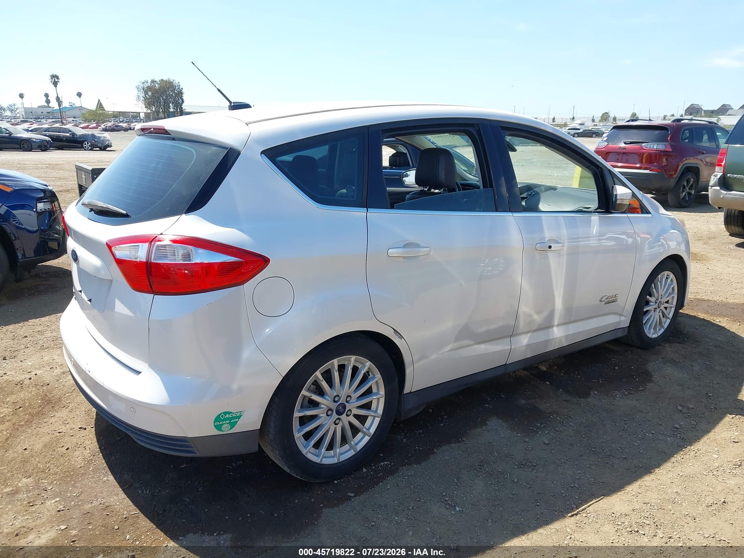 2014 Ford C-max Energi Sel Белый vin: 1FADP5CU2EL512282