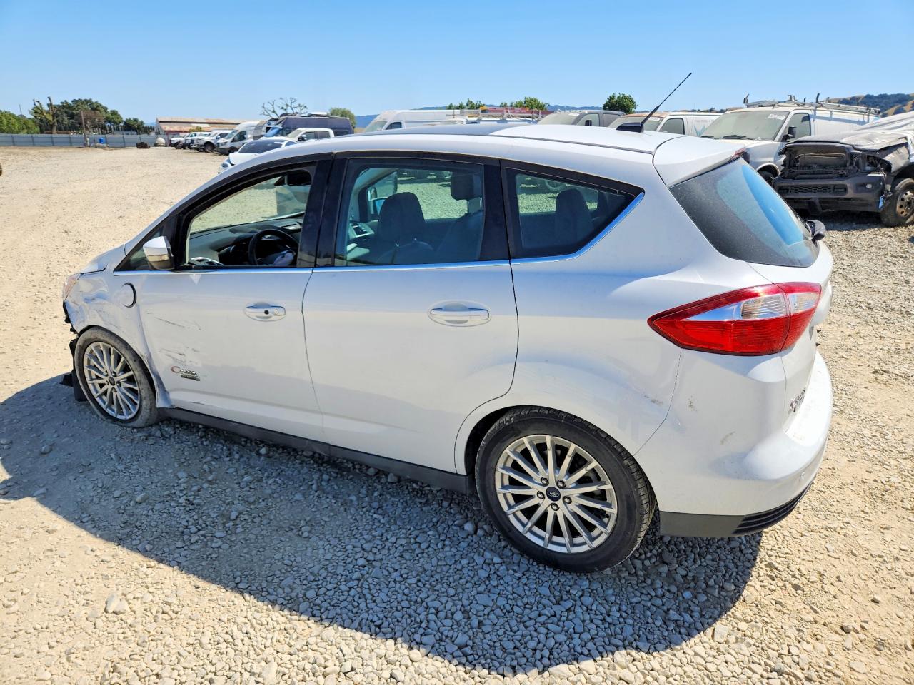 2013 Ford C-max Premium White vin: 1FADP5CU3DL536623