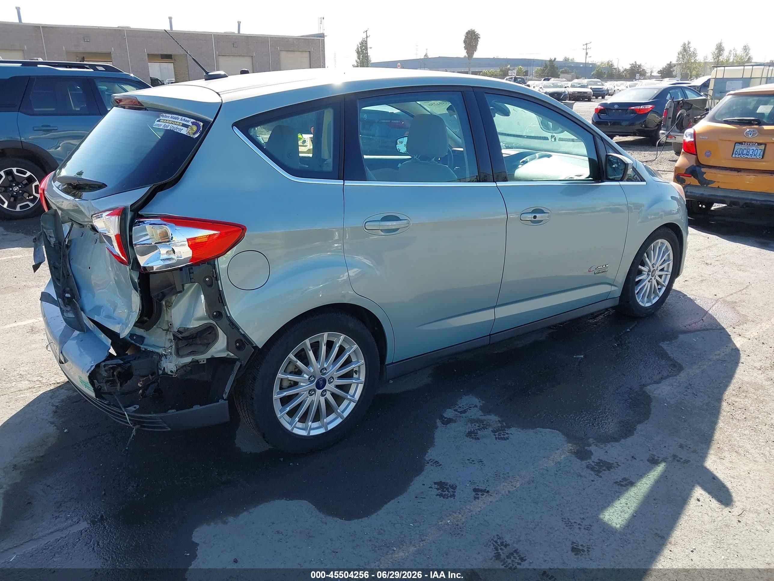 2013 Ford C-max Energi Sel Light Blue vin: 1FADP5CU3DL536640