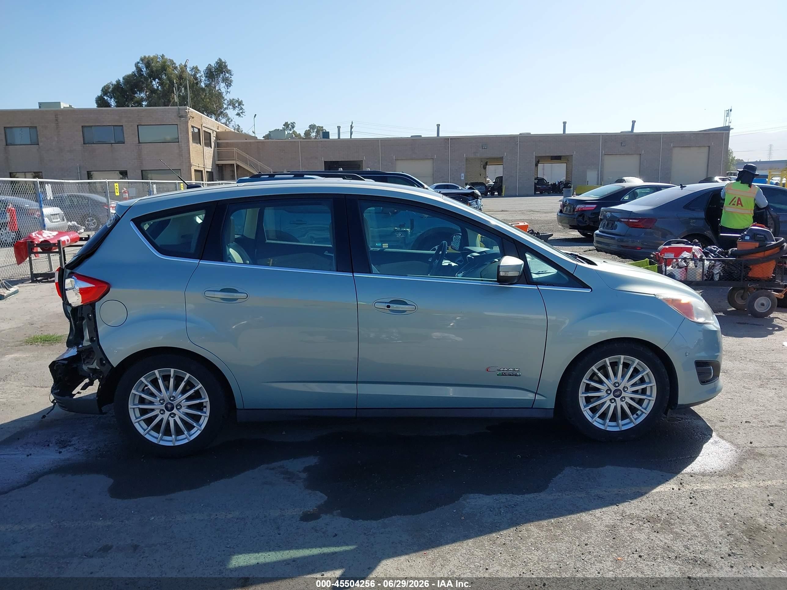 2013 Ford C-max Energi Sel Light Blue vin: 1FADP5CU3DL536640