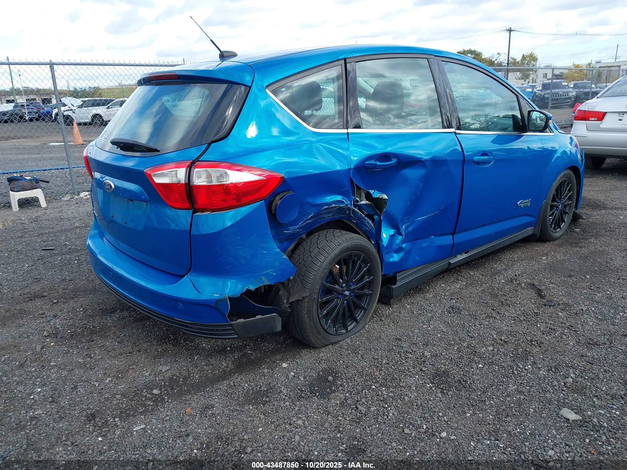 2014 Ford C-max Energi Sel Blue vin: 1FADP5CU3EL503672