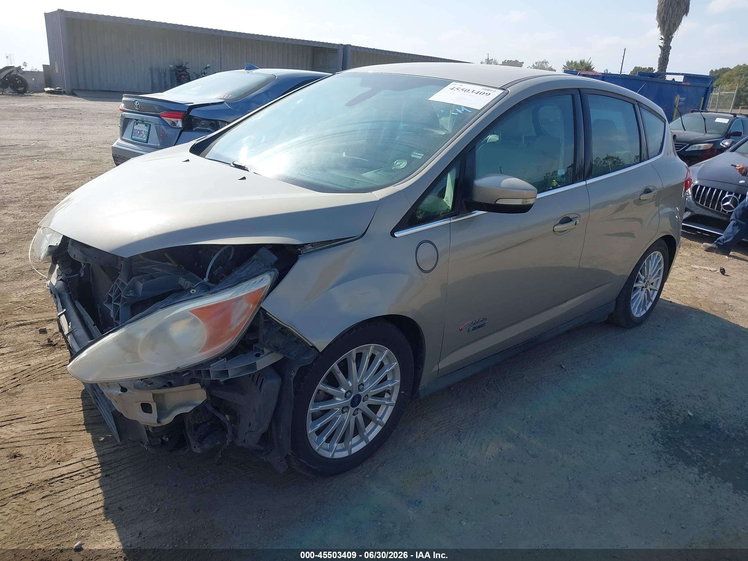 2015 Ford C-max Energi Sel Золотой vin: 1FADP5CU3FL101040