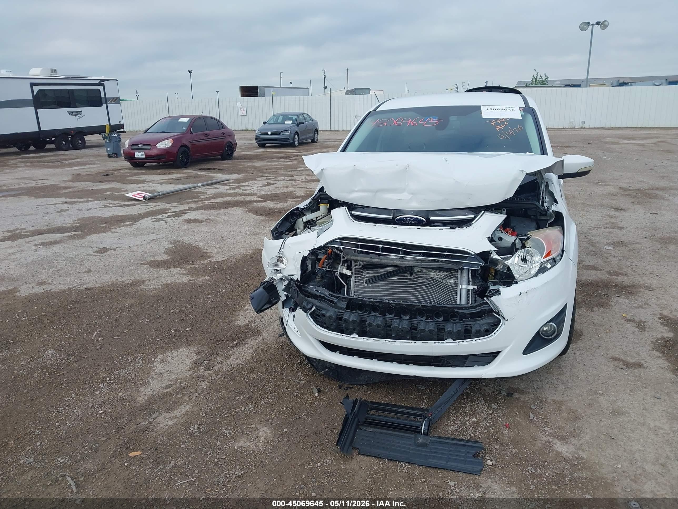 2013 Ford C-max Energi Sel White vin: 1FADP5CU4DL521399