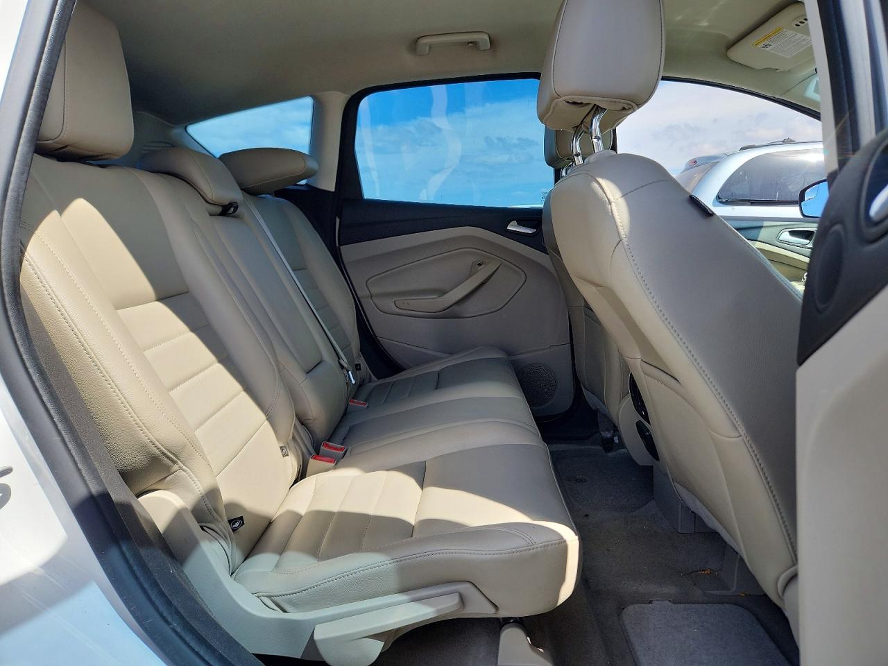 2015 Ford C-max Premium Sel White vin: 1FADP5CU4FL100673