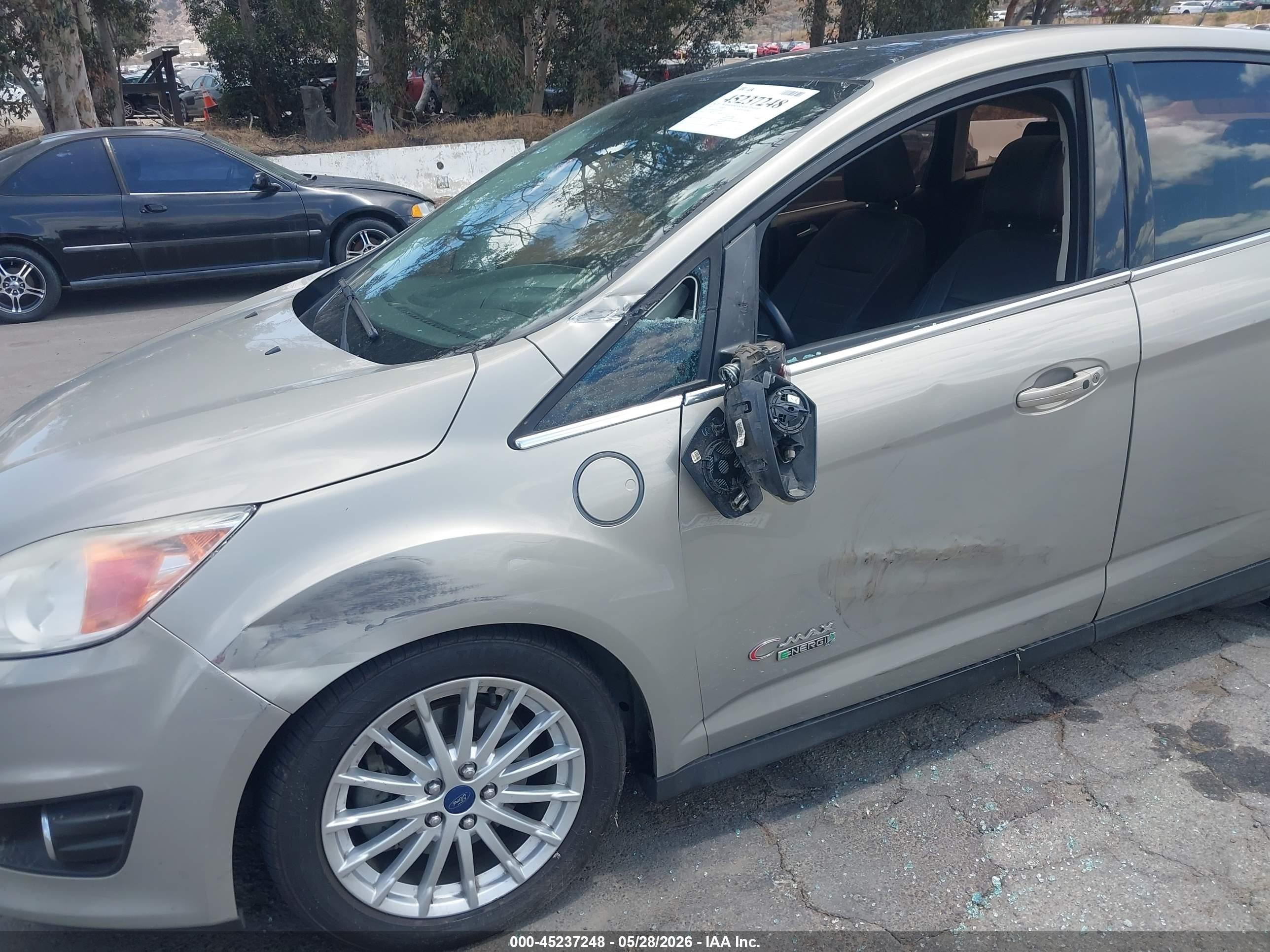 2015 Ford C-max Energi Sel Champagne vin: 1FADP5CU4FL112743