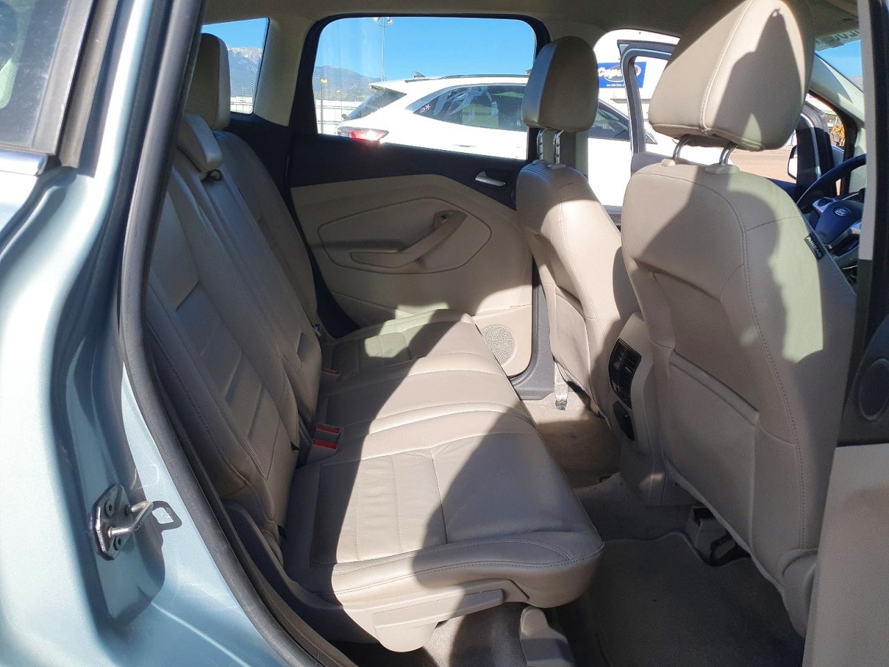 2013 Ford C-max Premium Blue vin: 1FADP5CU5DL521119