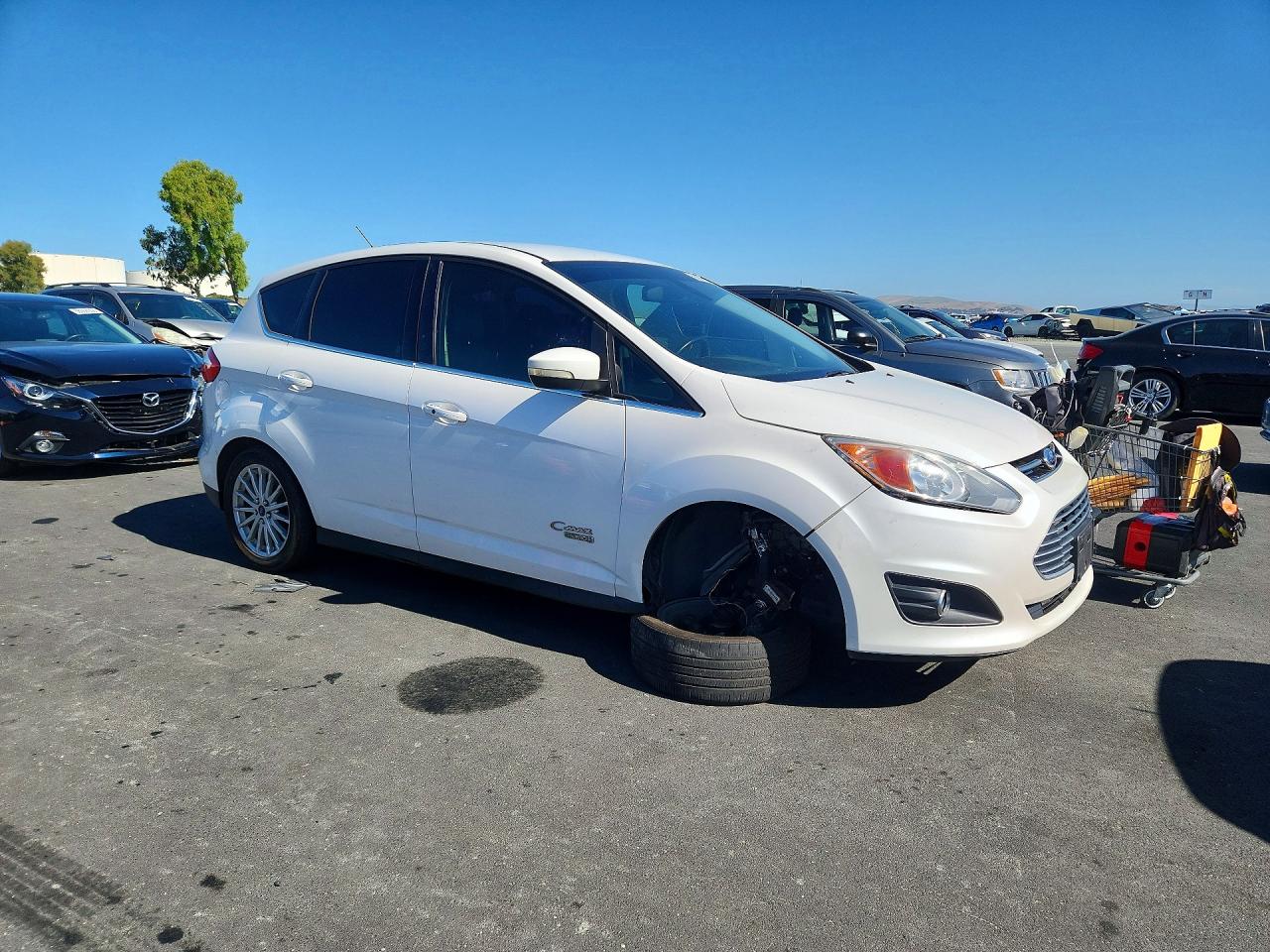 2013 Ford C-max Premium White vin: 1FADP5CU5DL537918
