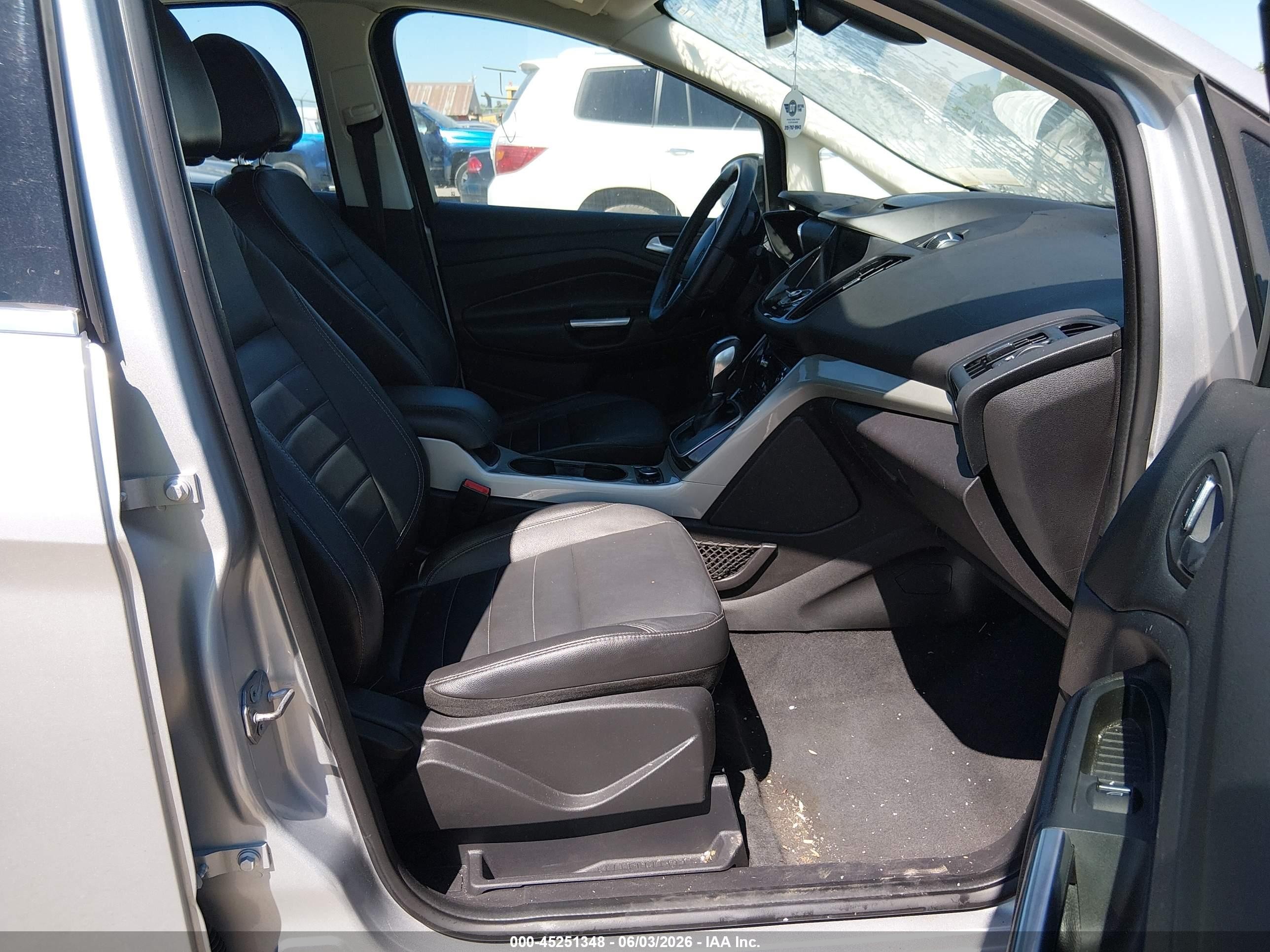2014 Ford C-max Energi Sel Серебряный vin: 1FADP5CU6EL517436