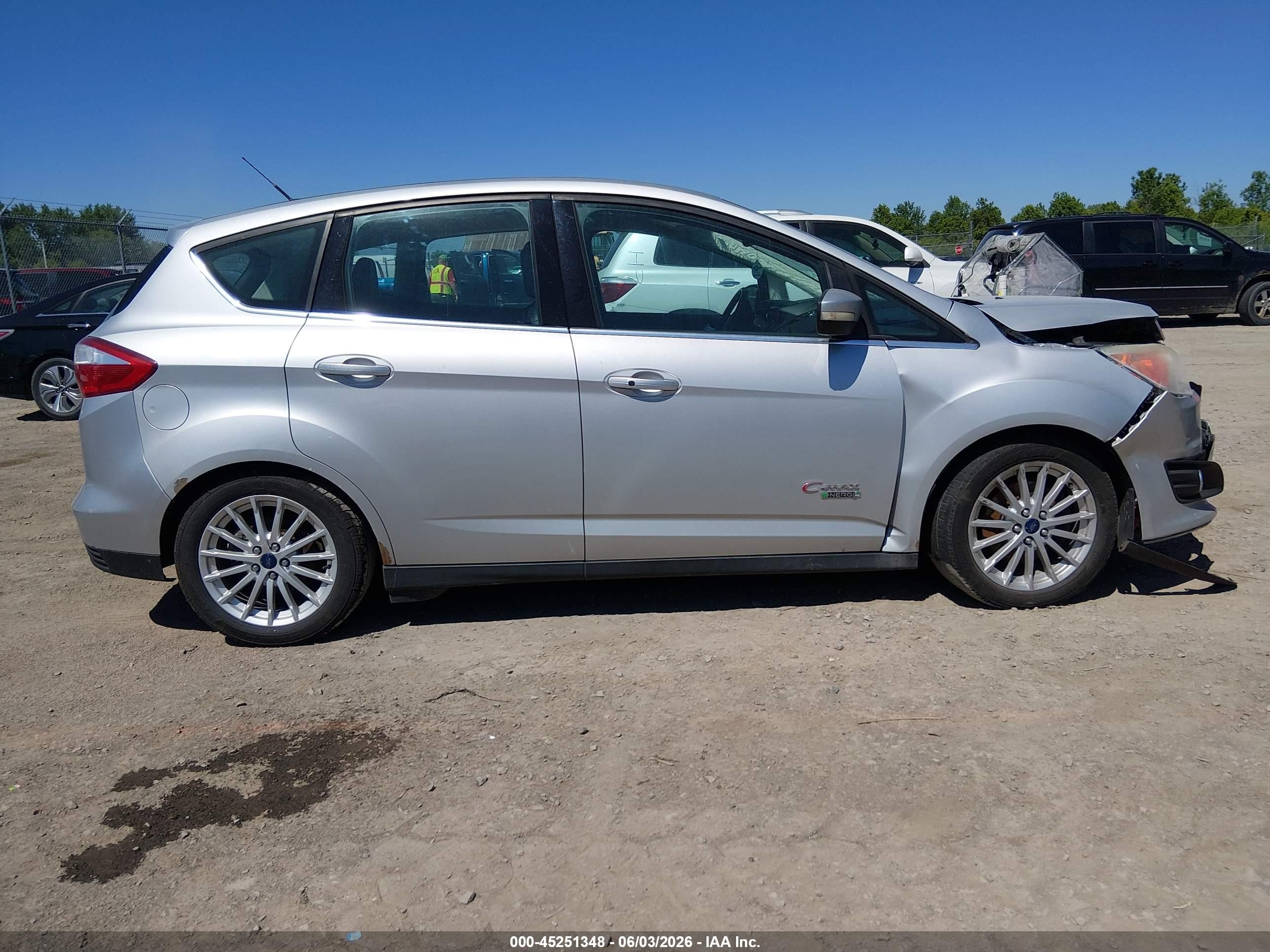 2014 Ford C-max Energi Sel Серебряный vin: 1FADP5CU6EL517436