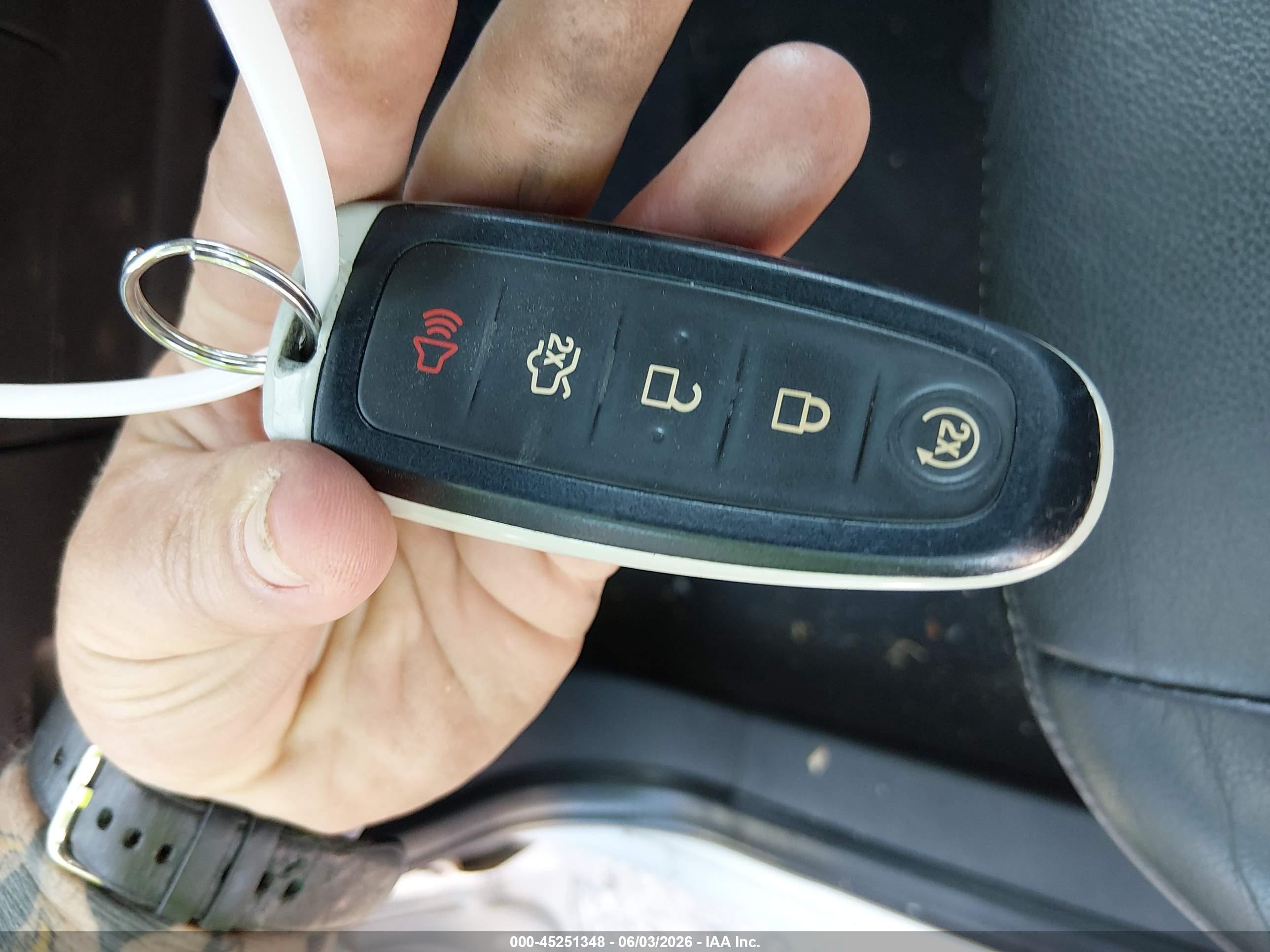 2014 Ford C-max Energi Sel Серебряный vin: 1FADP5CU6EL517436