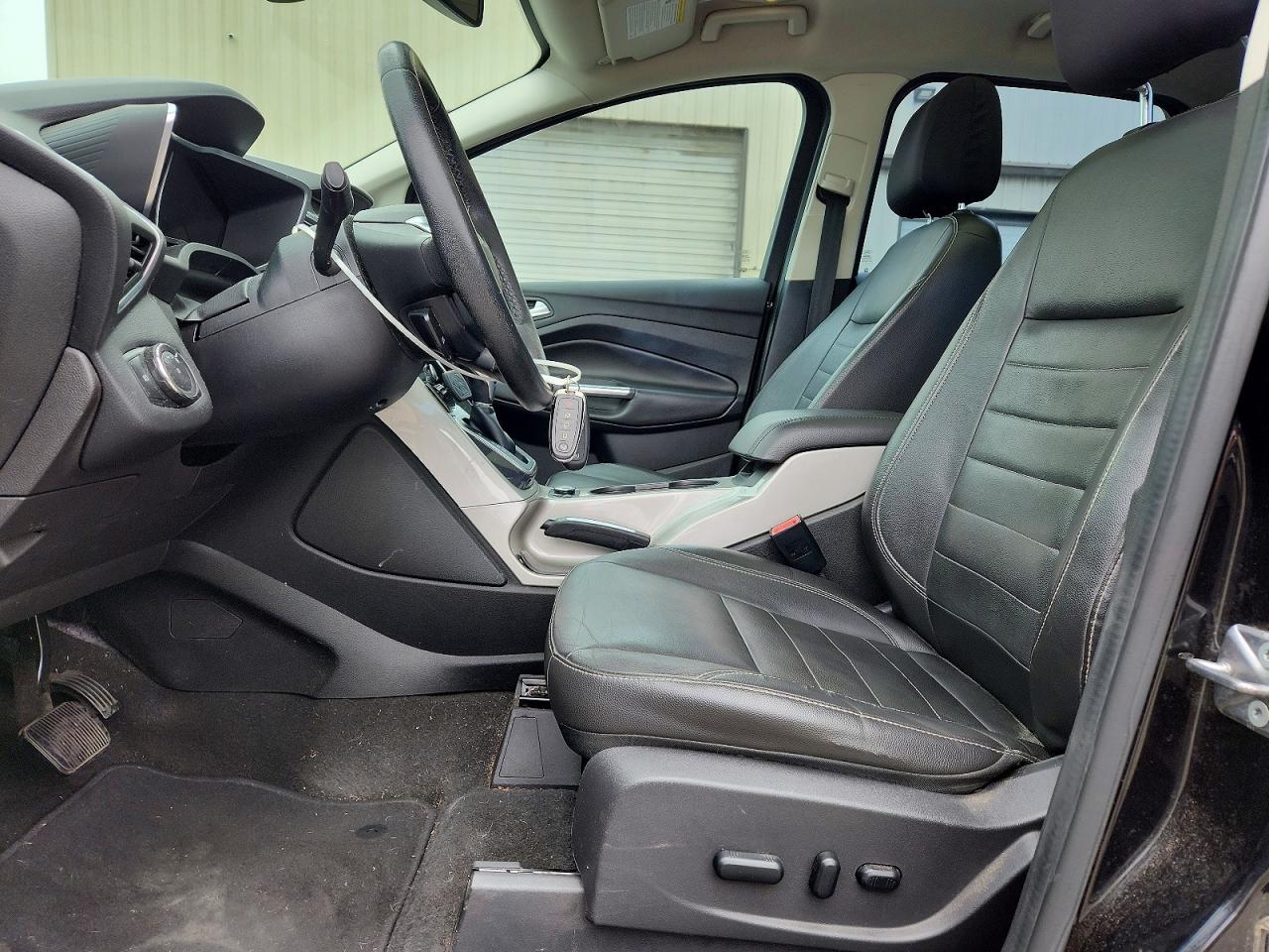 2013 Ford C-max Premium Black vin: 1FADP5CU7DL527066