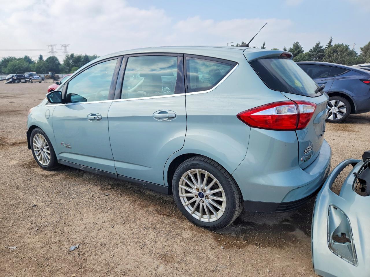 2013 Ford C-max Premium Turquoise vin: 1FADP5CU8DL519560