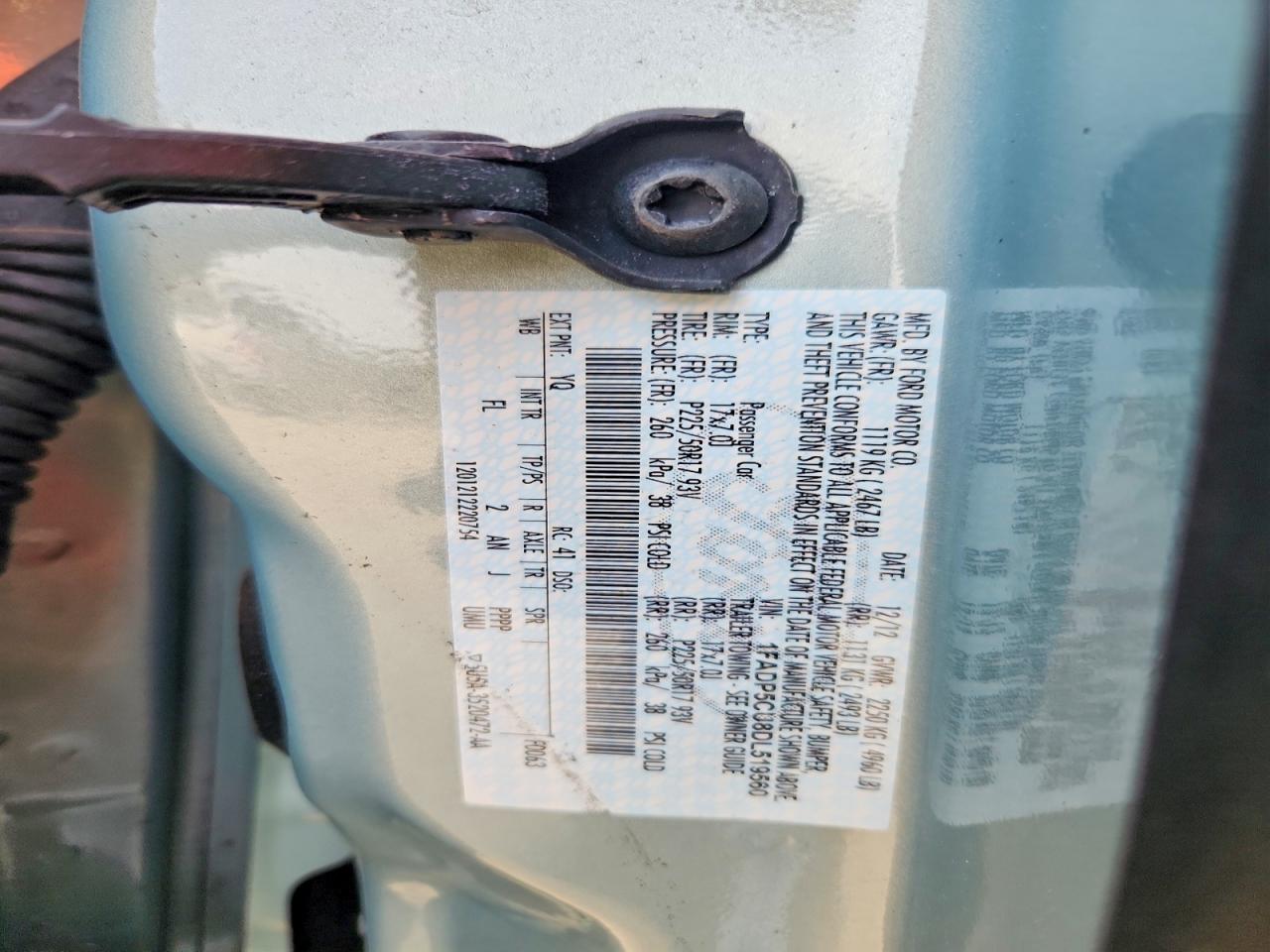 2013 Ford C-max Premium Turquoise vin: 1FADP5CU8DL519560