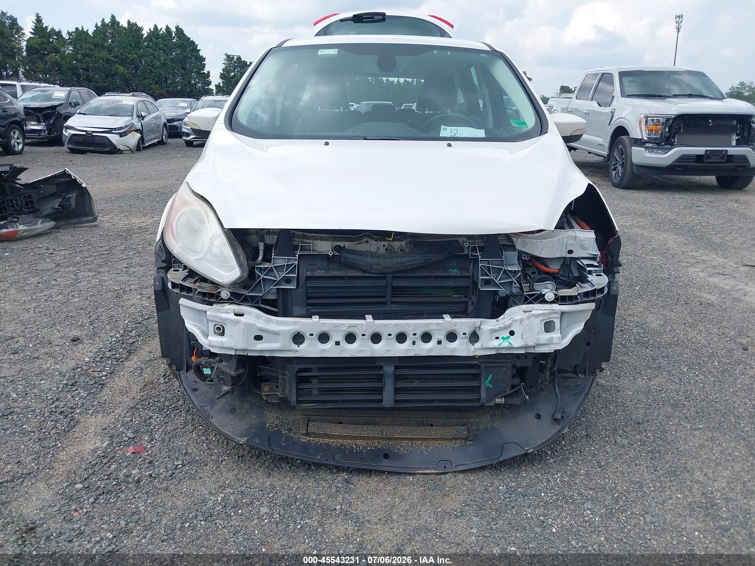 2013 Ford C-max Energi Sel White vin: 1FADP5CU8DL541879