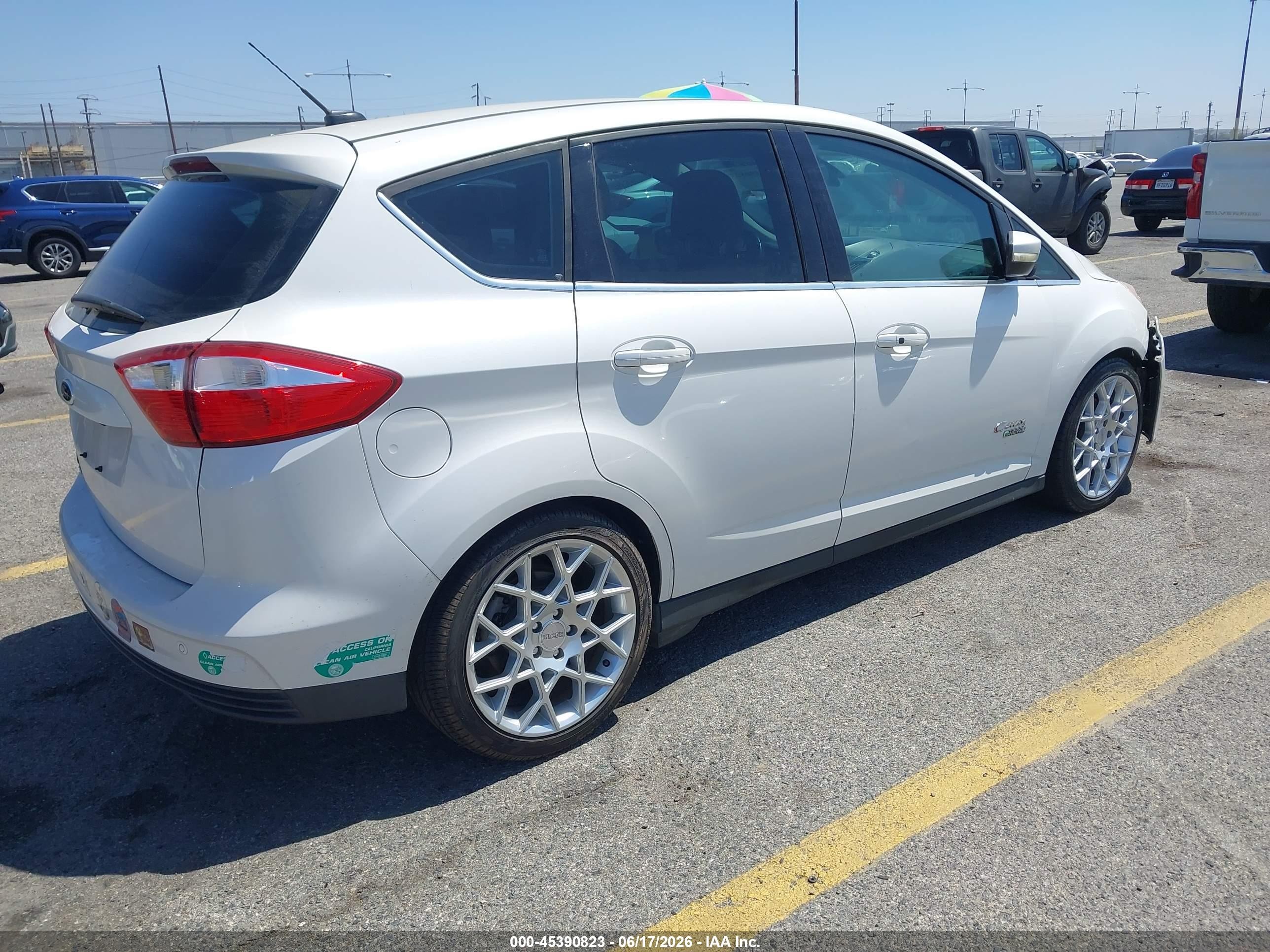 2014 Ford C-max Energi Sel White vin: 1FADP5CU8EL510200