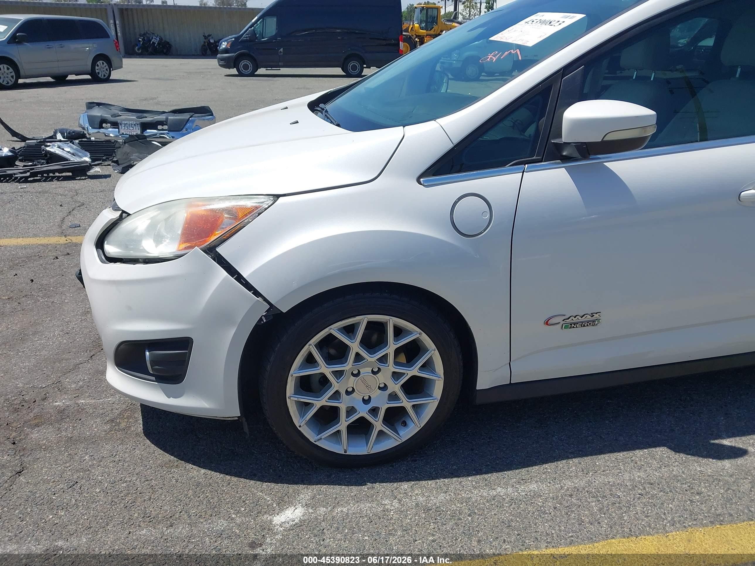 2014 Ford C-max Energi Sel White vin: 1FADP5CU8EL510200