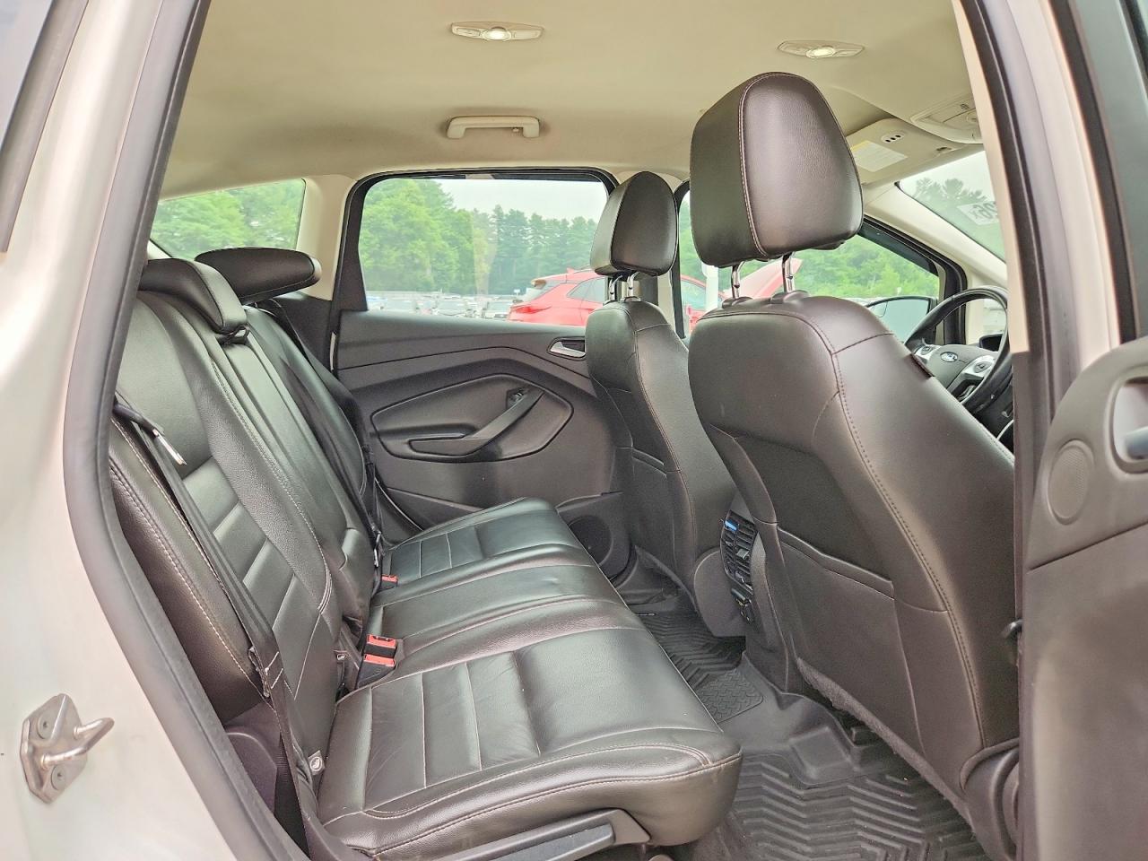 2014 Ford C-max Premium Белый vin: 1FADP5CU8EL510505