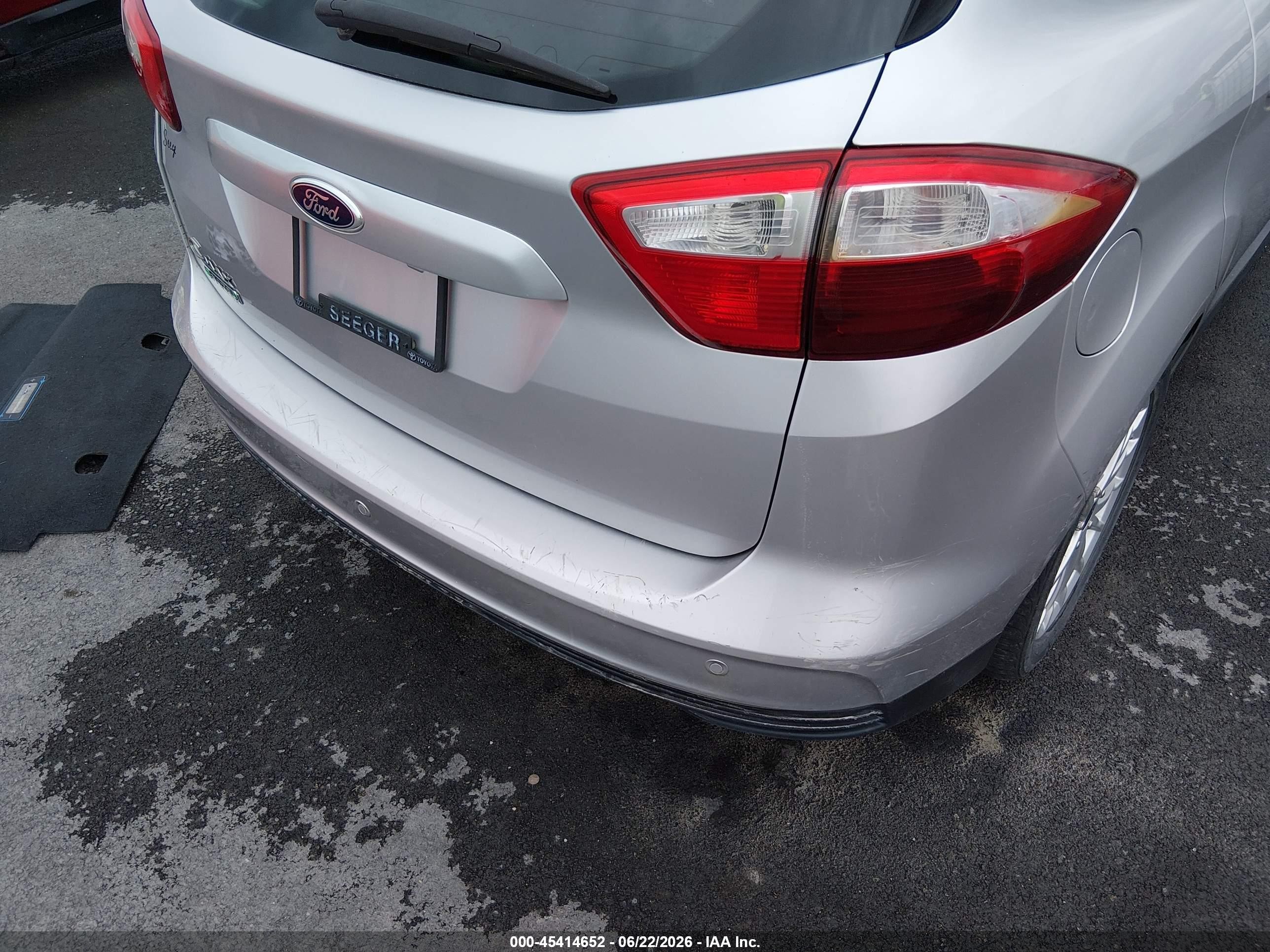 2015 Ford C-max Energi Sel Серебряный vin: 1FADP5CU8FL101003