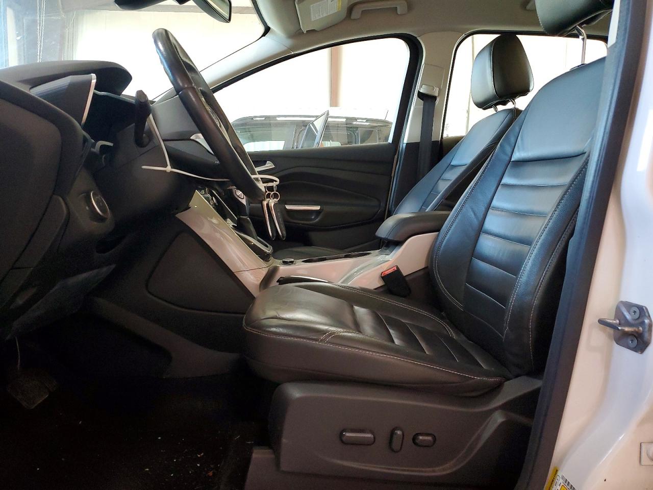 2015 Ford C-max Premium Sel Белый vin: 1FADP5CU8FL109084