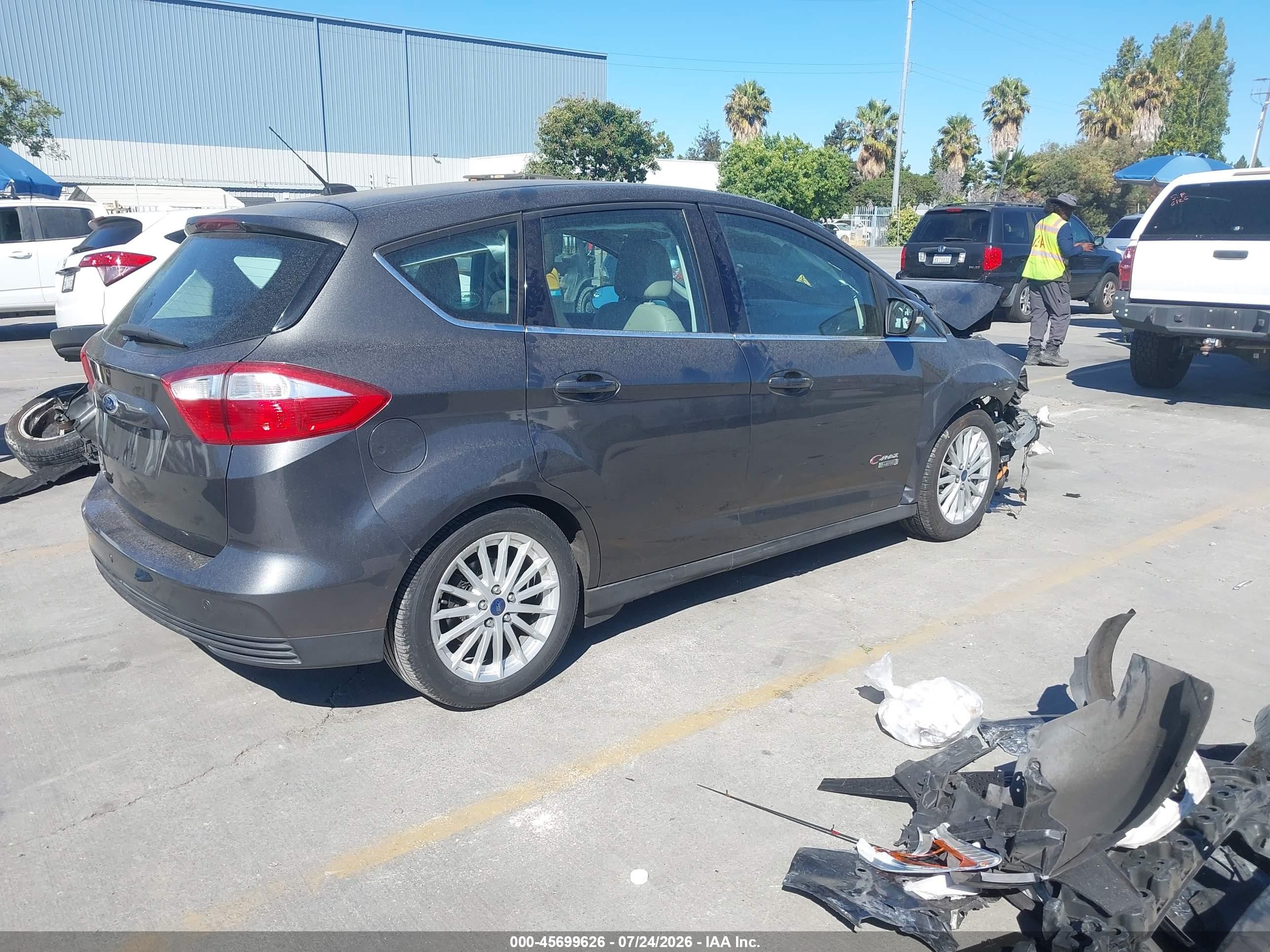 2015 Ford C-max Energi Sel Черный vin: 1FADP5CU8FL110901