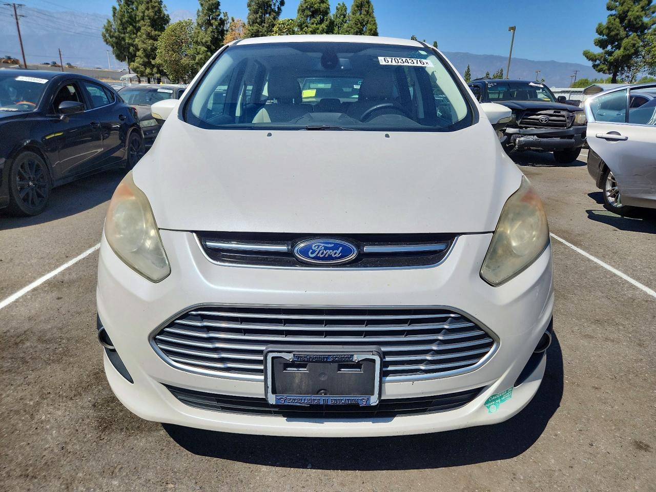 2013 Ford C-max Premium White vin: 1FADP5CU9DL521320