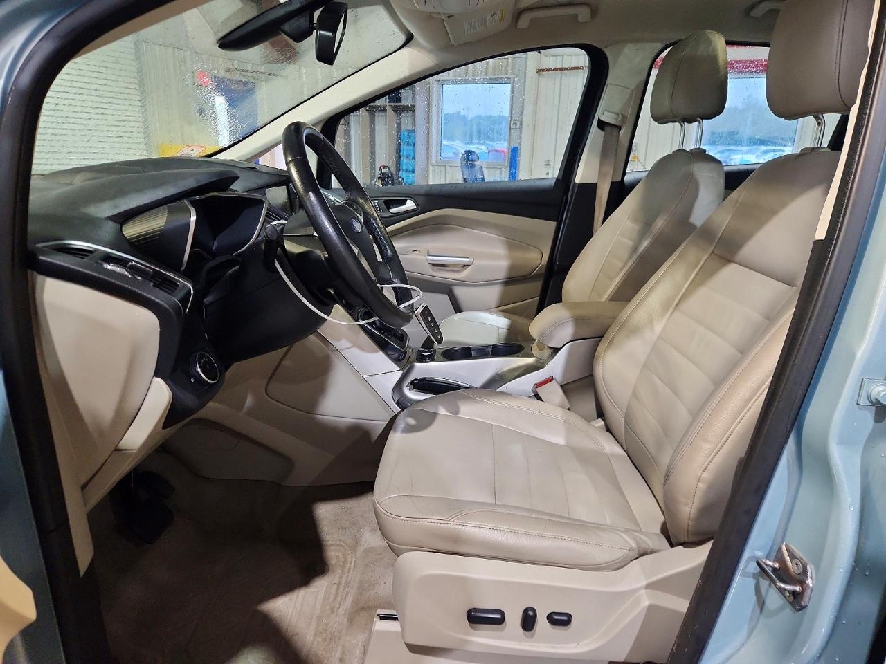 2013 Ford C-max Premium Turquoise vin: 1FADP5CU9DL530079