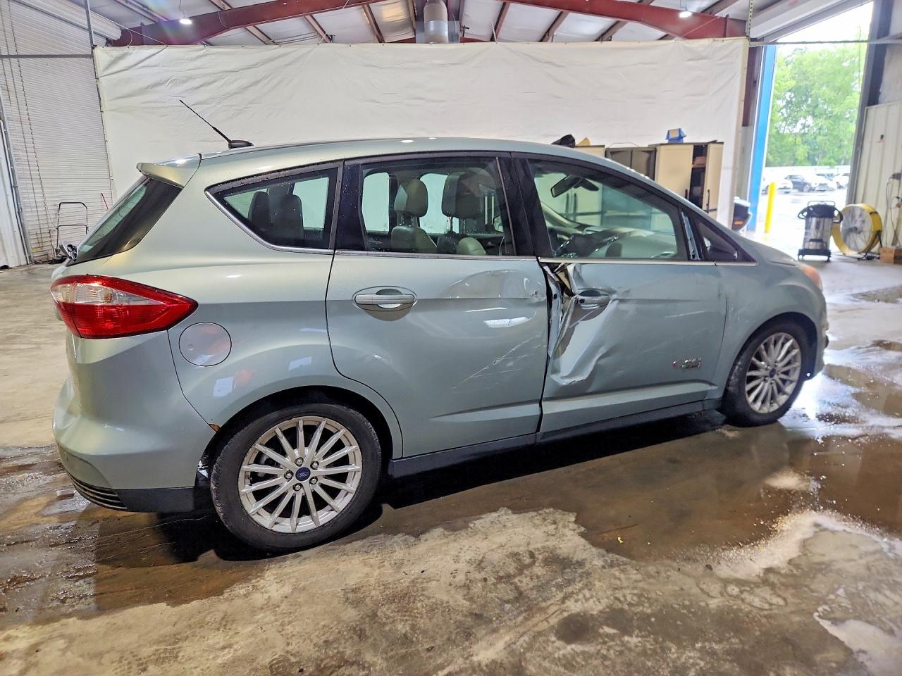 2013 Ford C-max Premium Turquoise vin: 1FADP5CU9DL530079