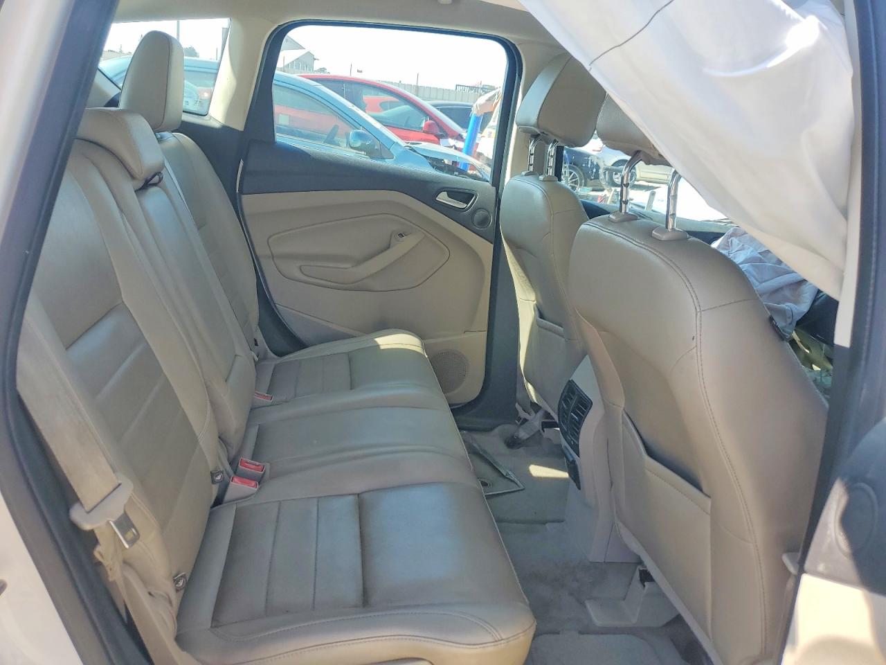 2014 Ford C-max Premium White vin: 1FADP5CU9EL507032