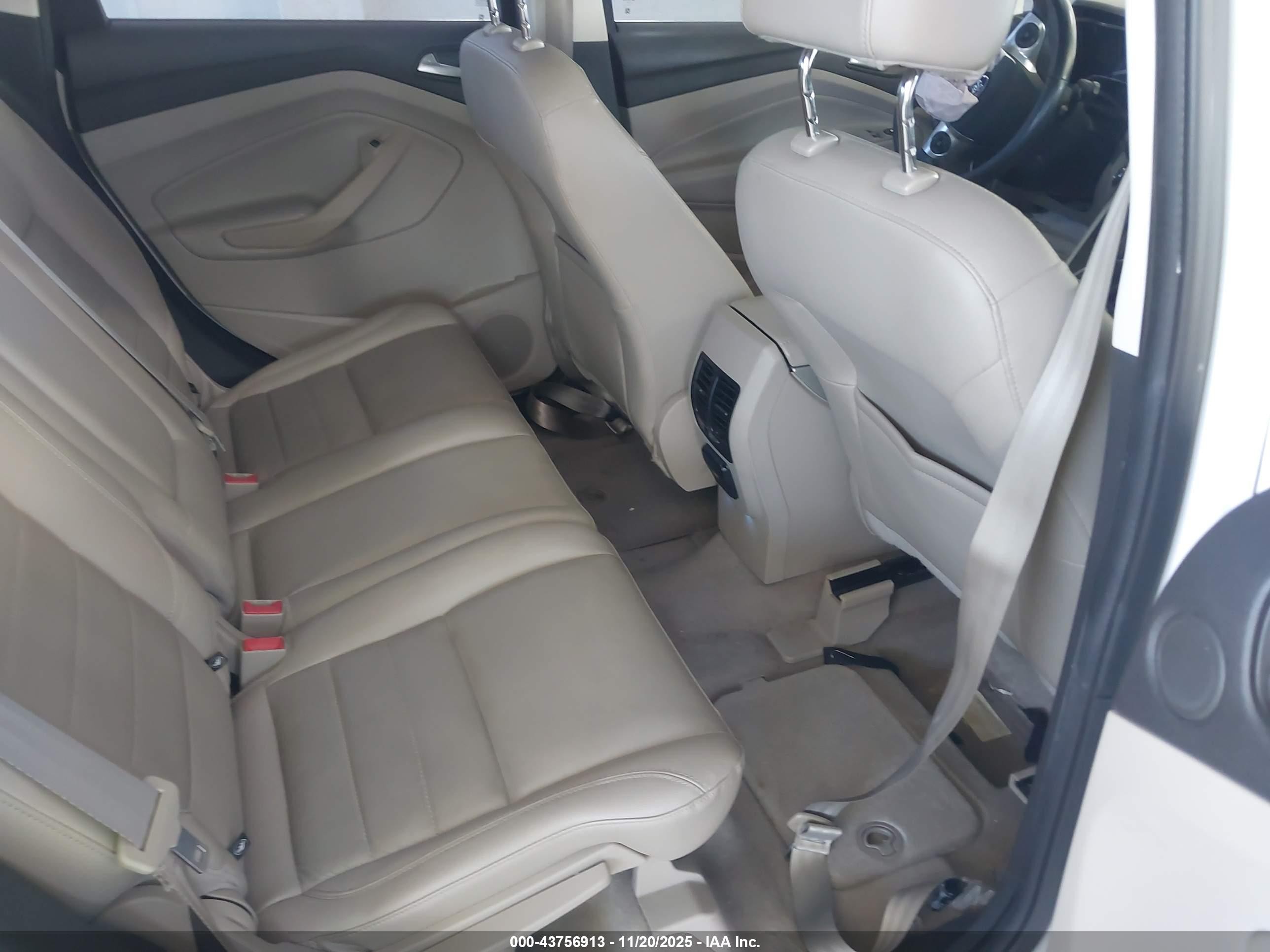 2014 Ford C-max Energi Sel White vin: 1FADP5CU9EL520752