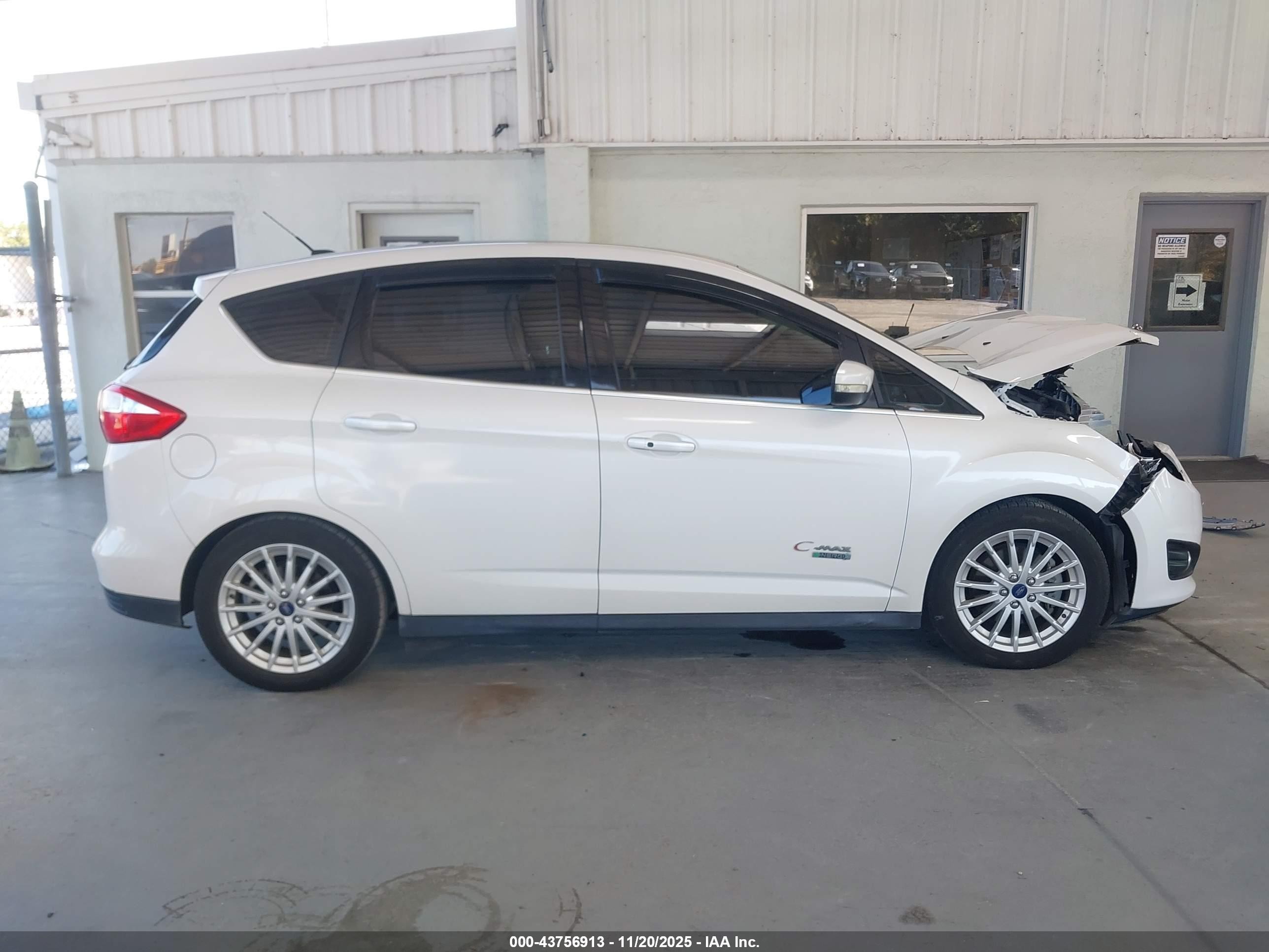 2014 Ford C-max Energi Sel White vin: 1FADP5CU9EL520752